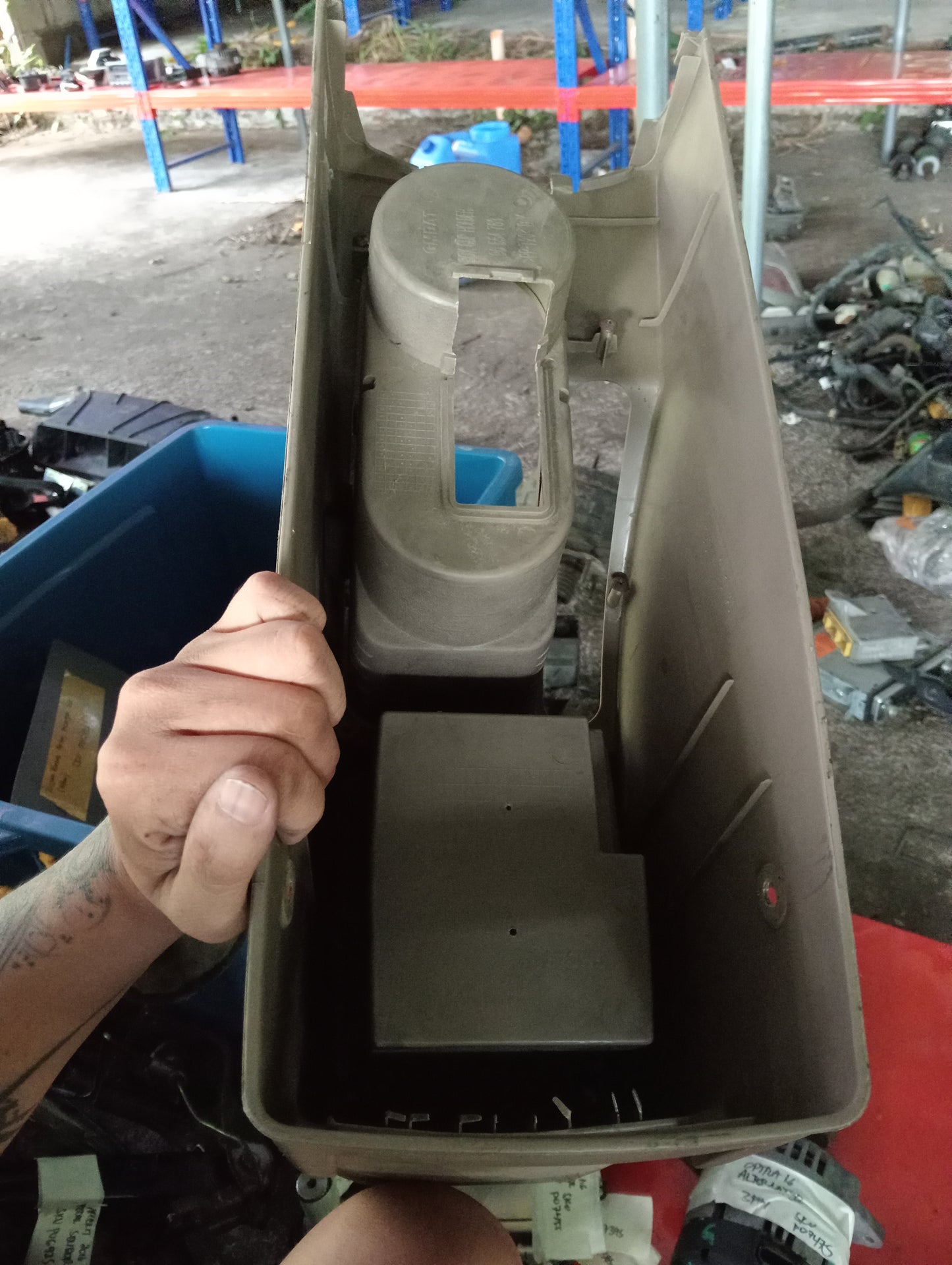Chevrolet Optra | 1.6 | Arm Rest