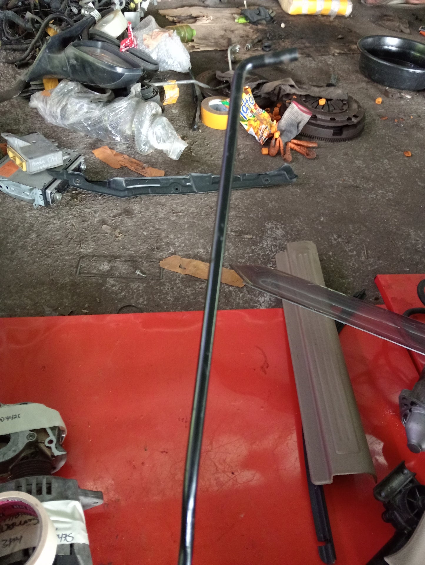 Chevrolet Optra | 1.6 | Engine Hood Holder