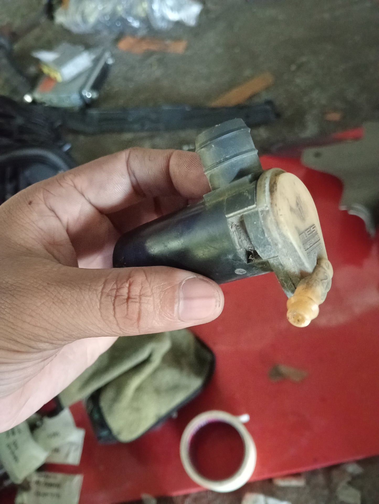 Chevrolet Optra | 1.6 | Washer Tank Motor