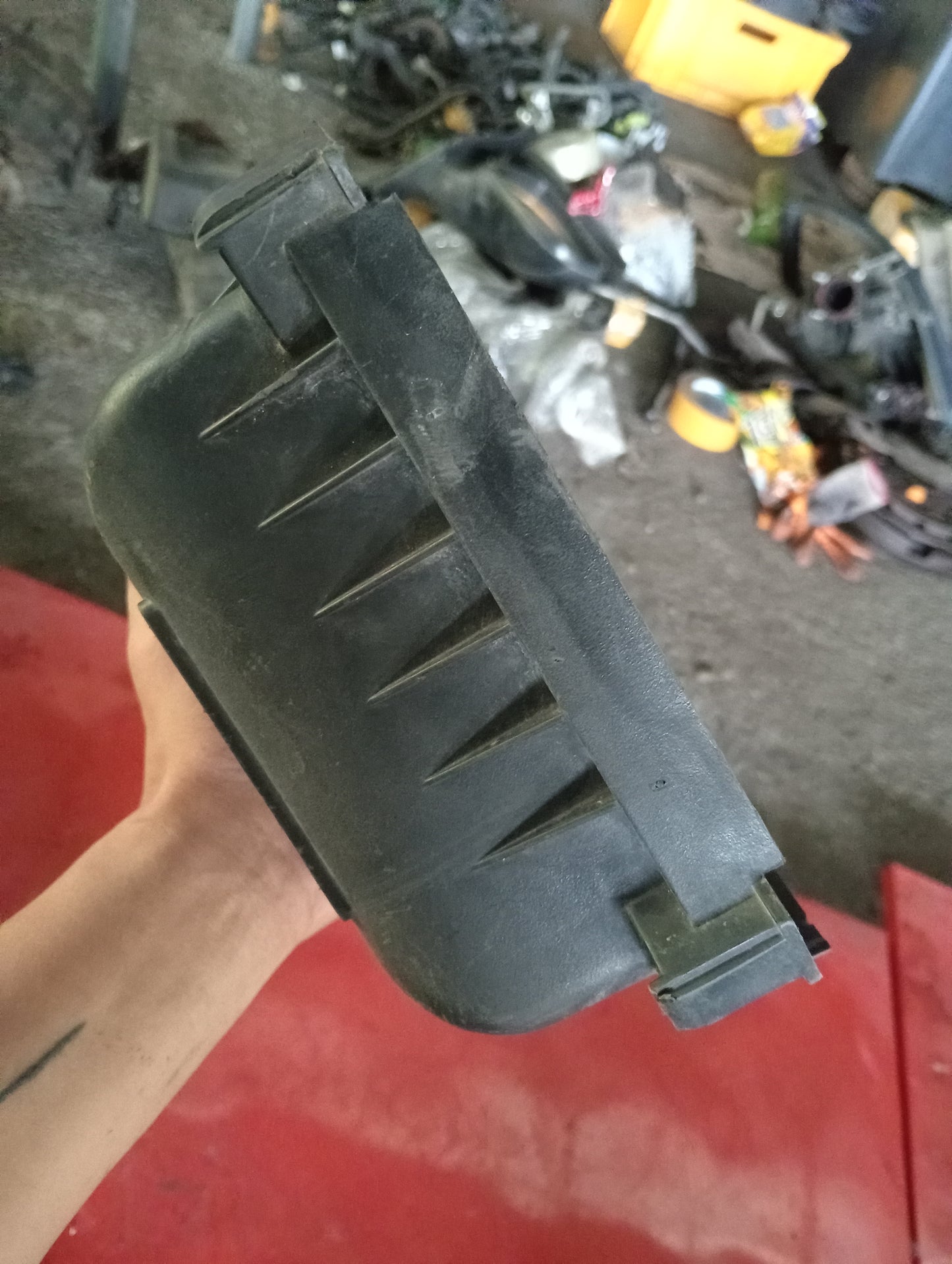 Chevrolet Optra | 1.6 | Air Cleaner Cover