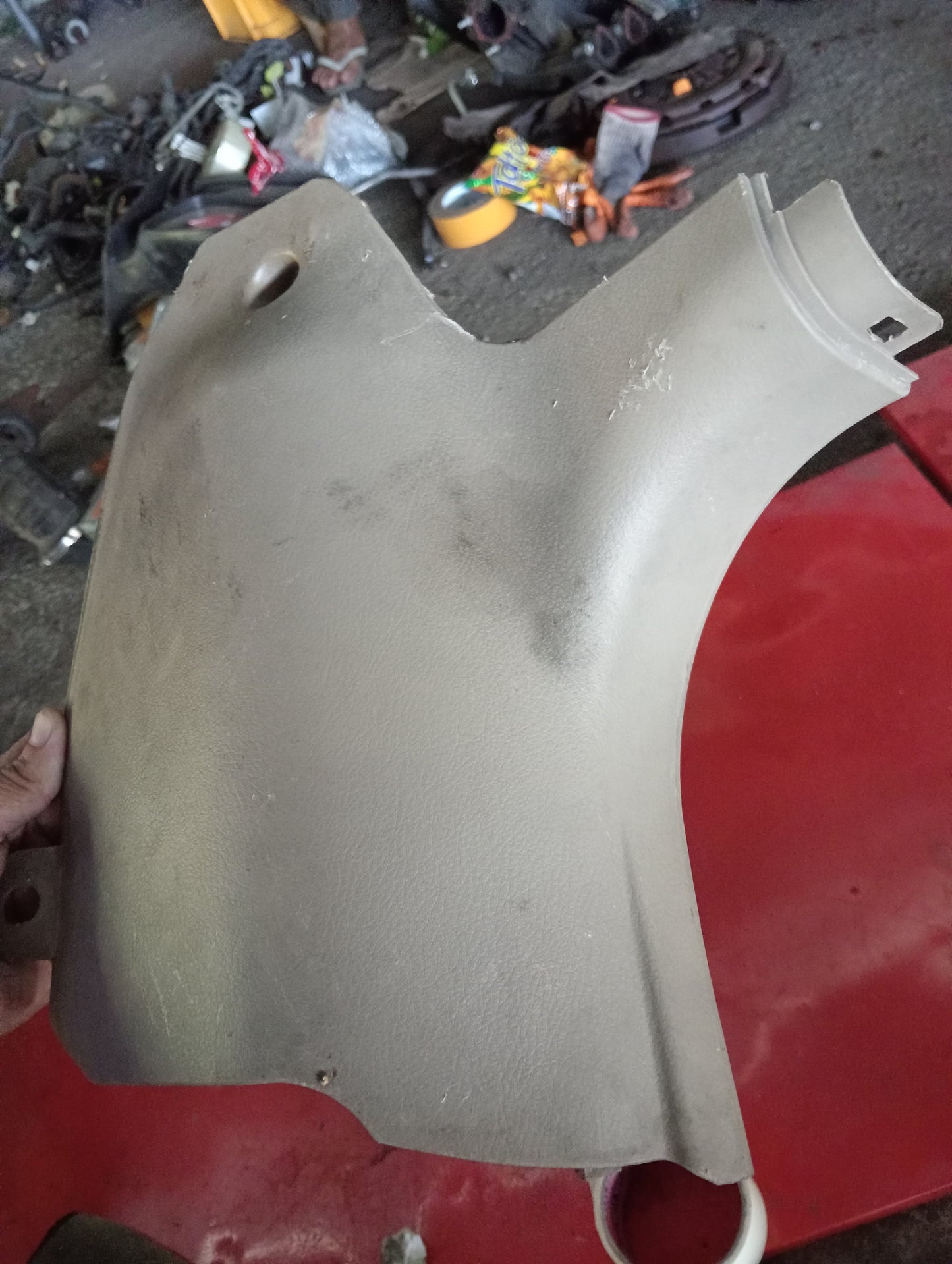 Chevrolet Optra | 1.6 | Driver Side Panel Cover