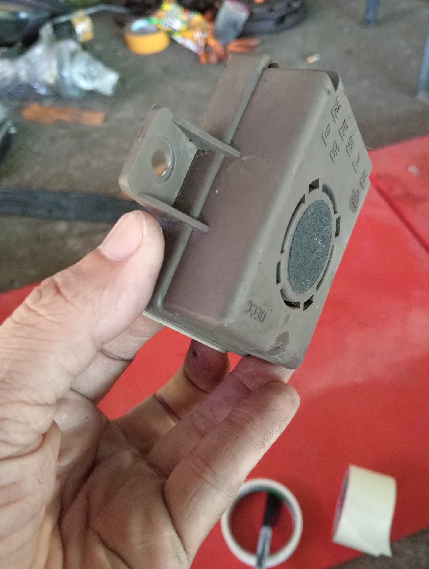 Chevrolet Optra | 1.6 | Alarm Relay