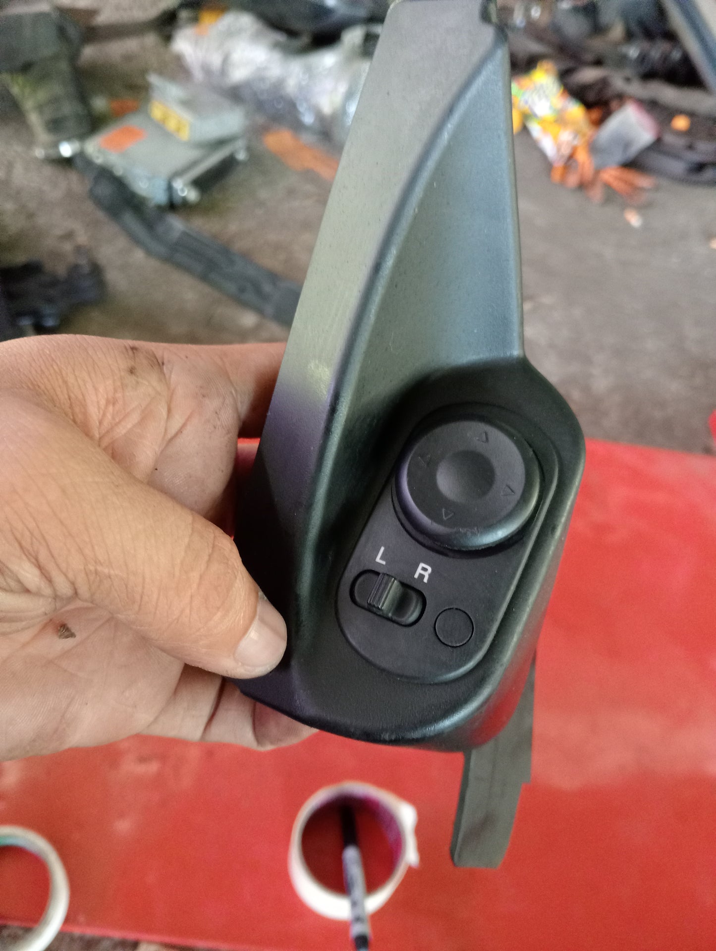 Chevrolet Optra | 1.6 | Driver Side Inner Side Mirror Cover Switch