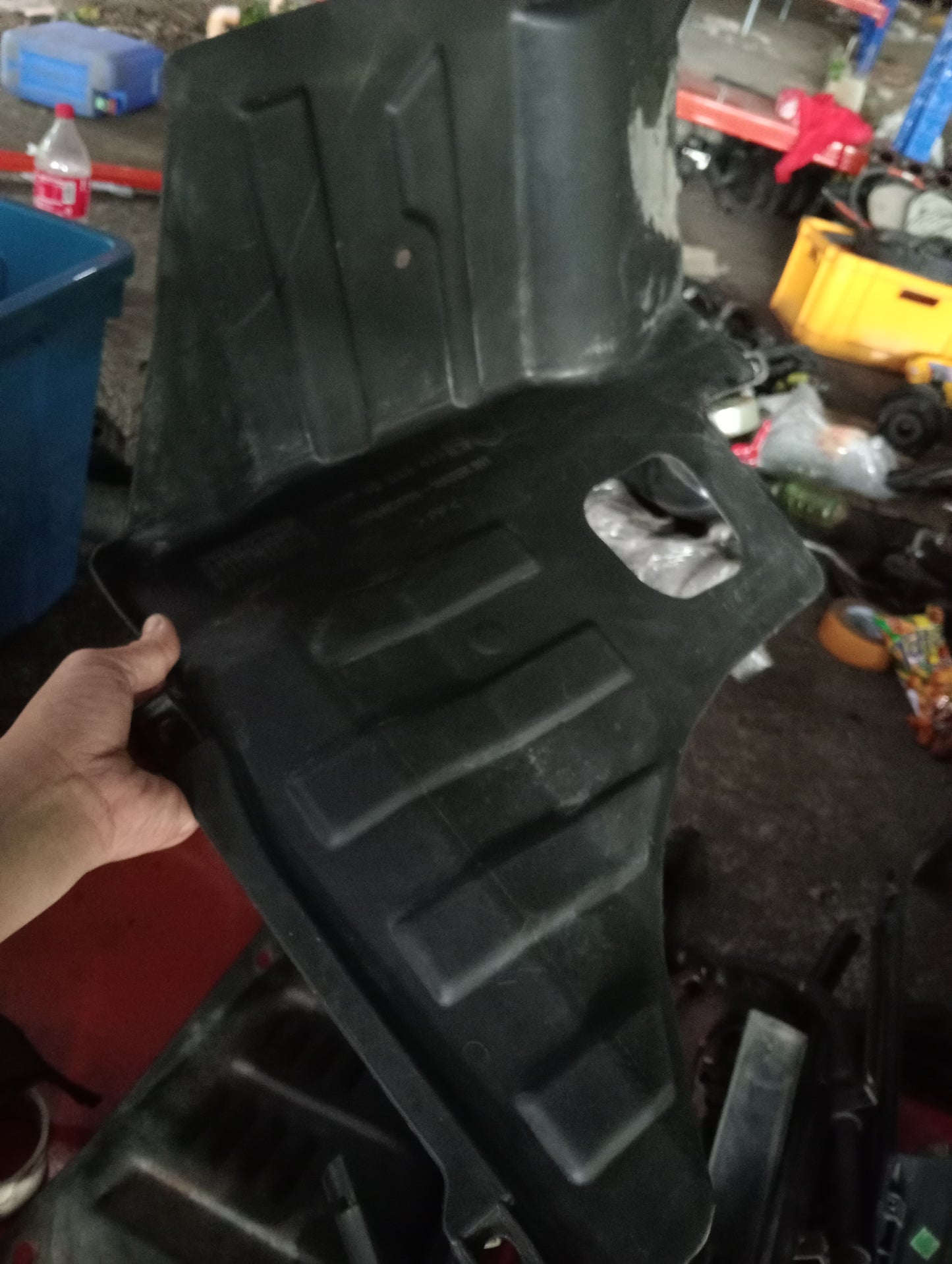 Chevrolet Optra | 1.6 | Water Deflector Passenger Side
