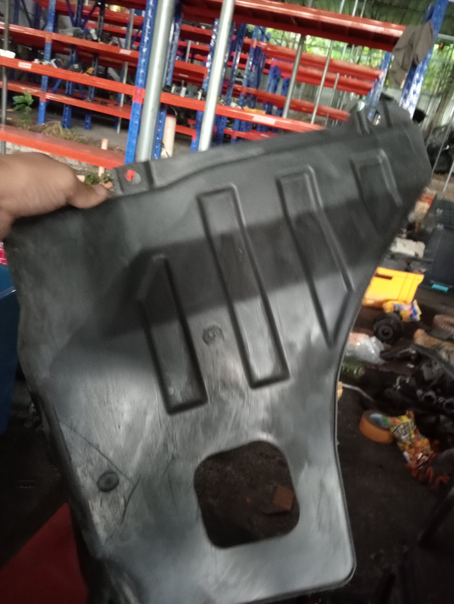 Chevrolet Optra | 1.6 | Water Deflector Passenger Side
