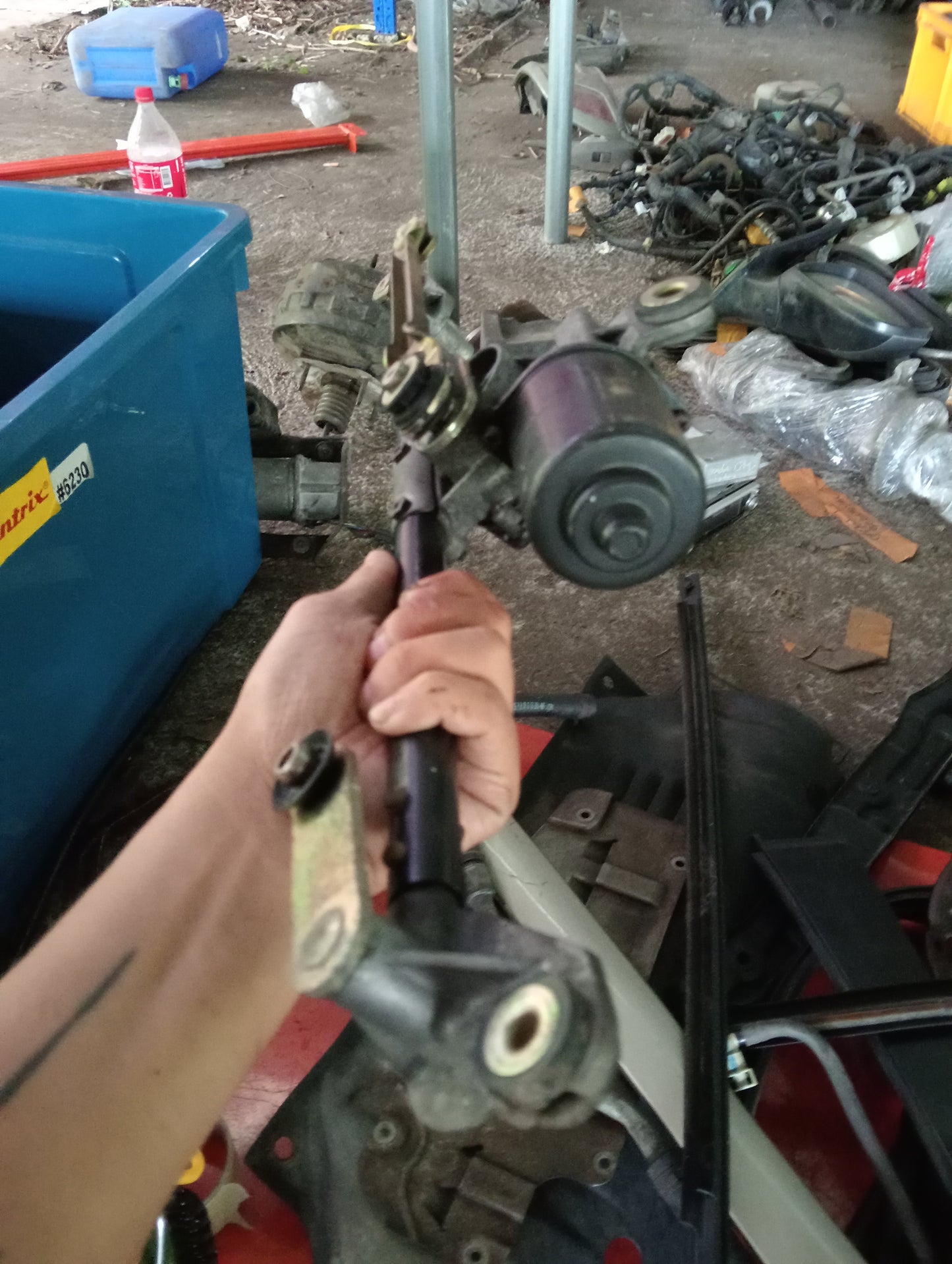 Chevrolet Optra | 1.6 | Wiper Linkage With Motor