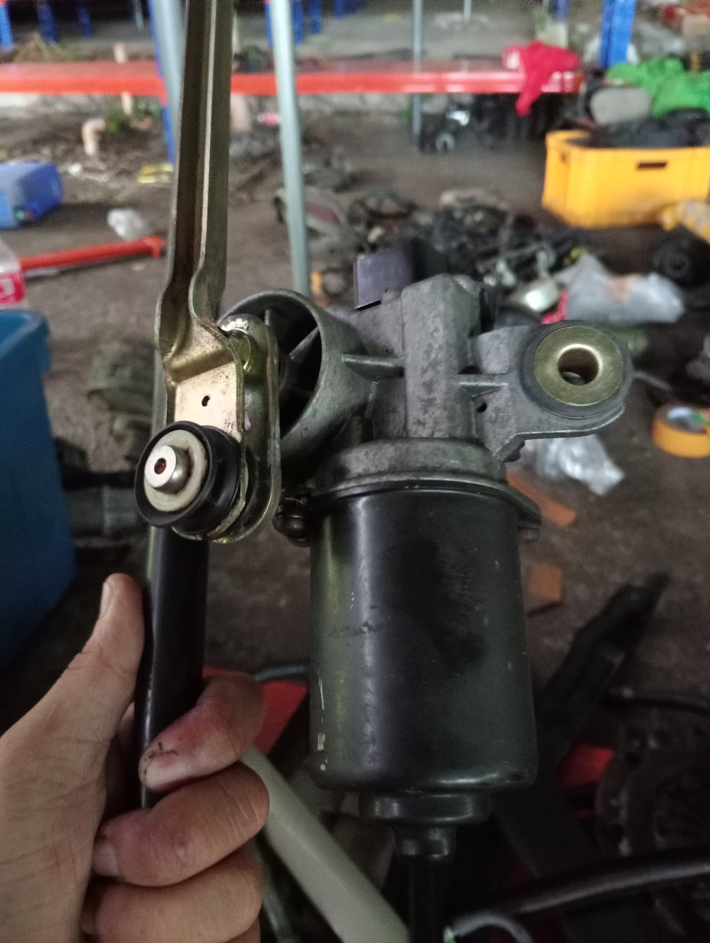 Chevrolet Optra | 1.6 | Wiper Linkage With Motor