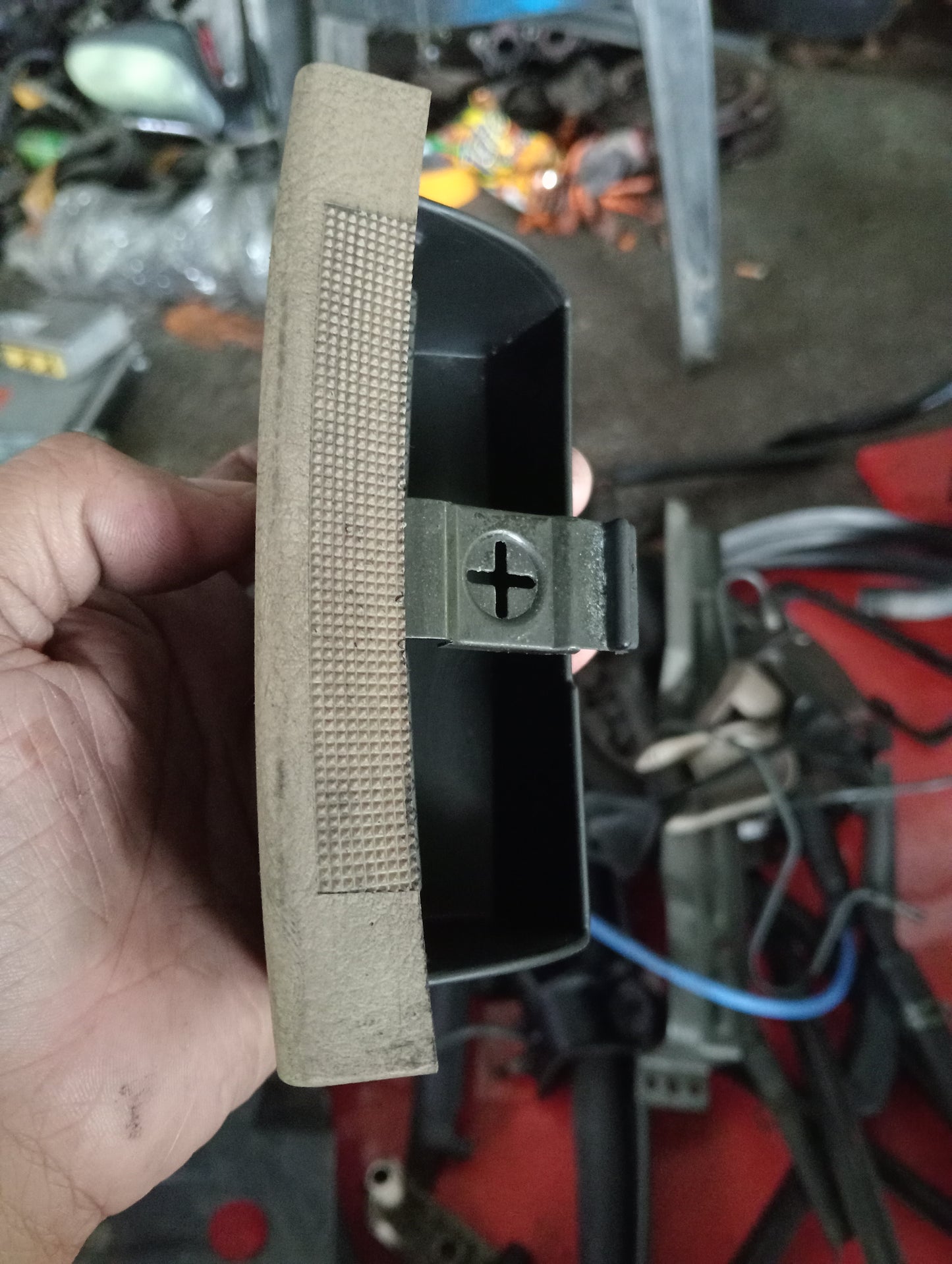 Chevrolet Optra | 1.6 | Coin Holder