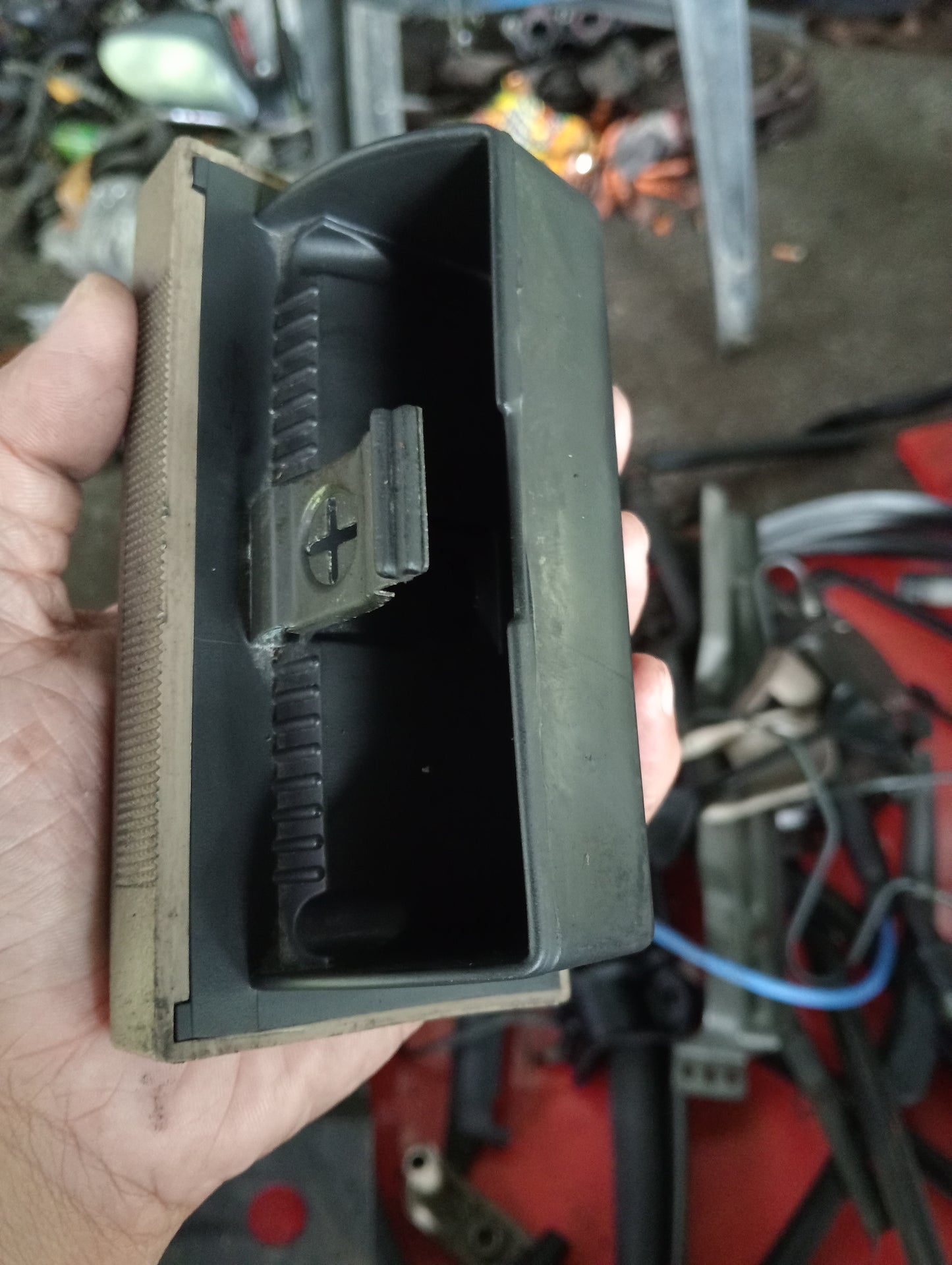 Chevrolet Optra | 1.6 | Coin Holder