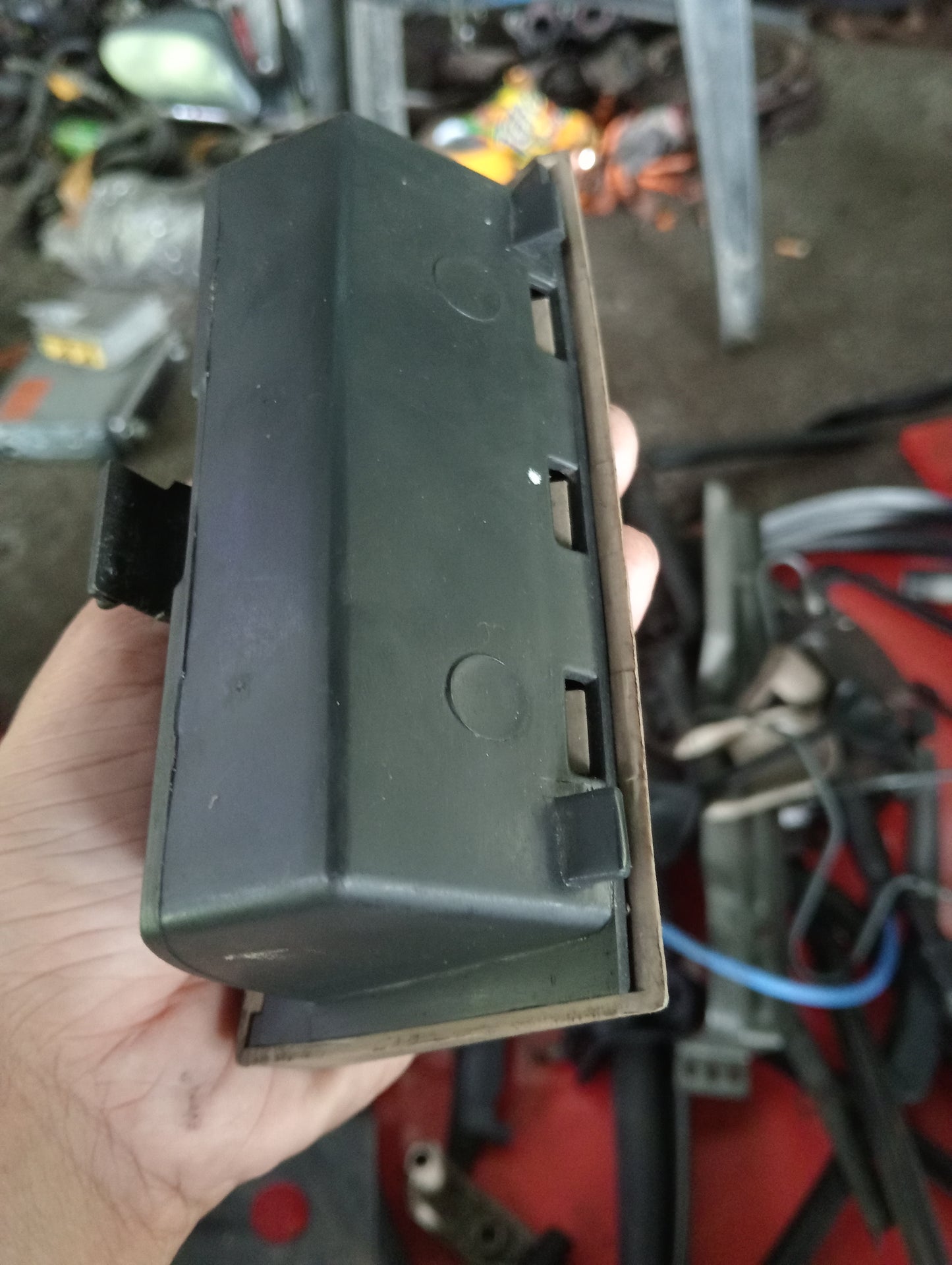 Chevrolet Optra | 1.6 | Coin Holder
