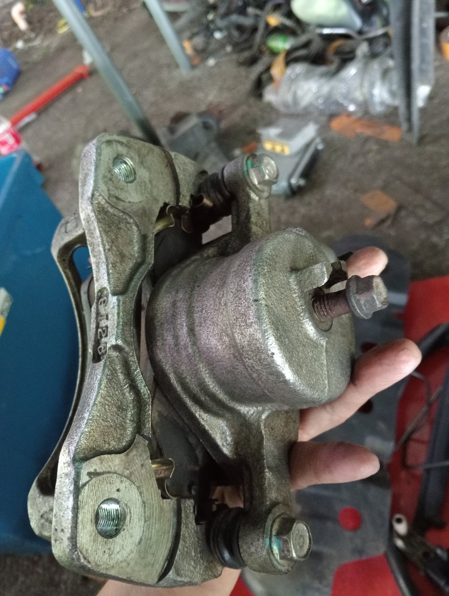Chevrolet Optra | 1.6 | Brake Caliper