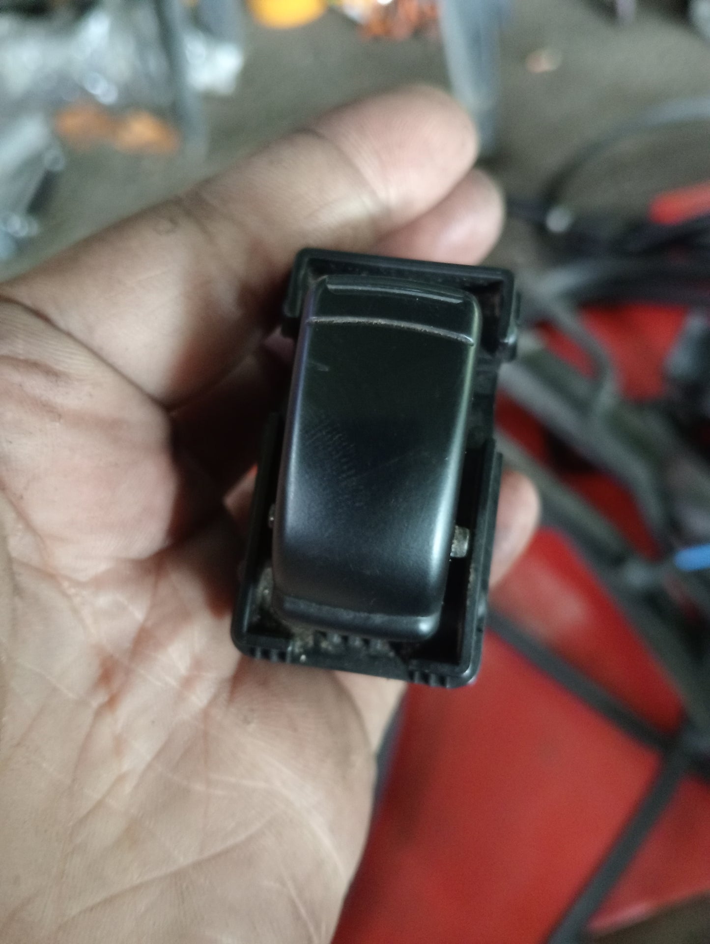 Chevrolet Optra | 1.6 | Window Switch Driver Side
