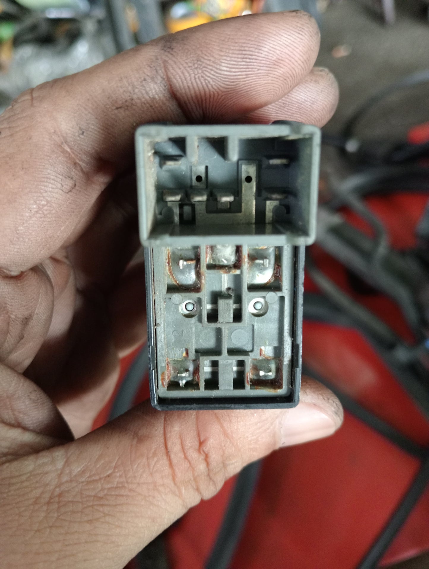 Chevrolet Optra | 1.6 | Window Switch Driver Side