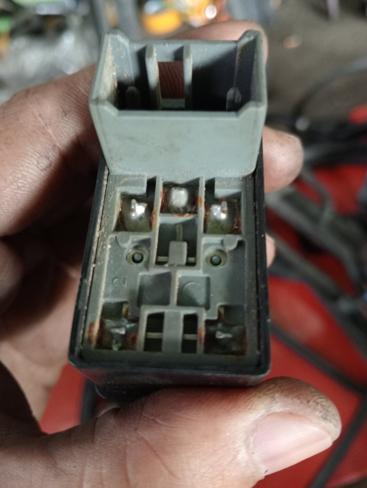 Chevrolet Optra | 1.6 | Window Switch Driver Side