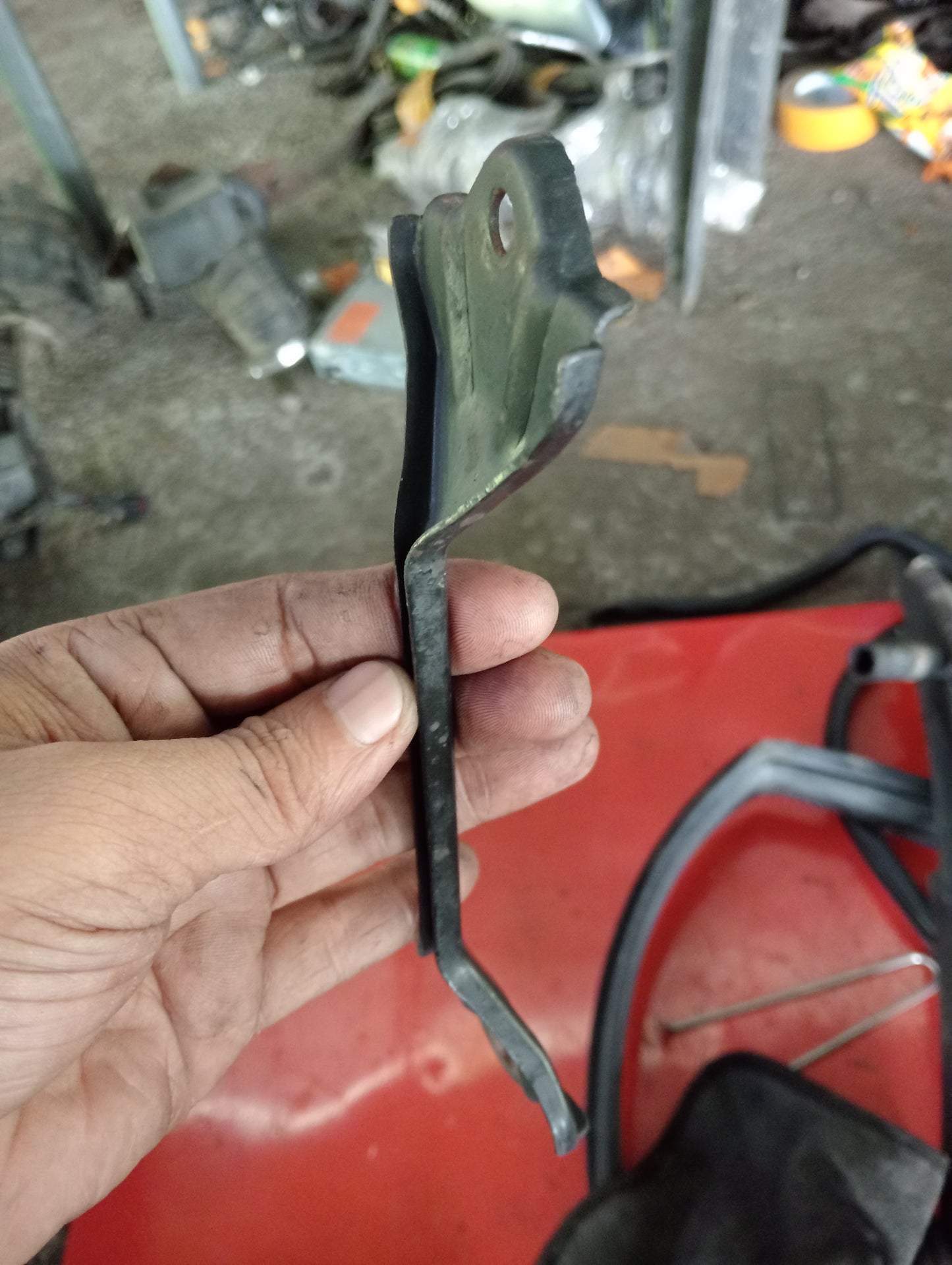 Chevrolet Optra | 1.6 | Battery Holder Bar
