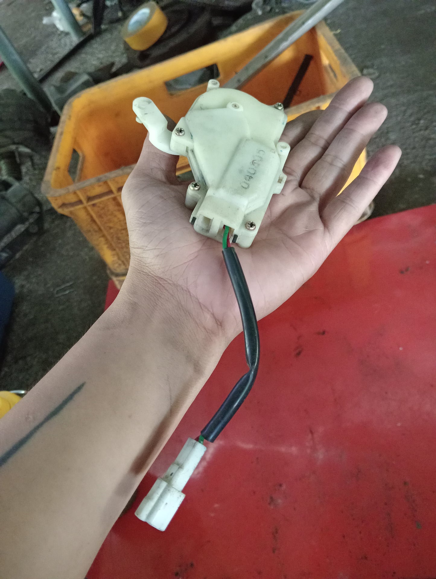 Nissan Exalta | Truck Lock Actuator