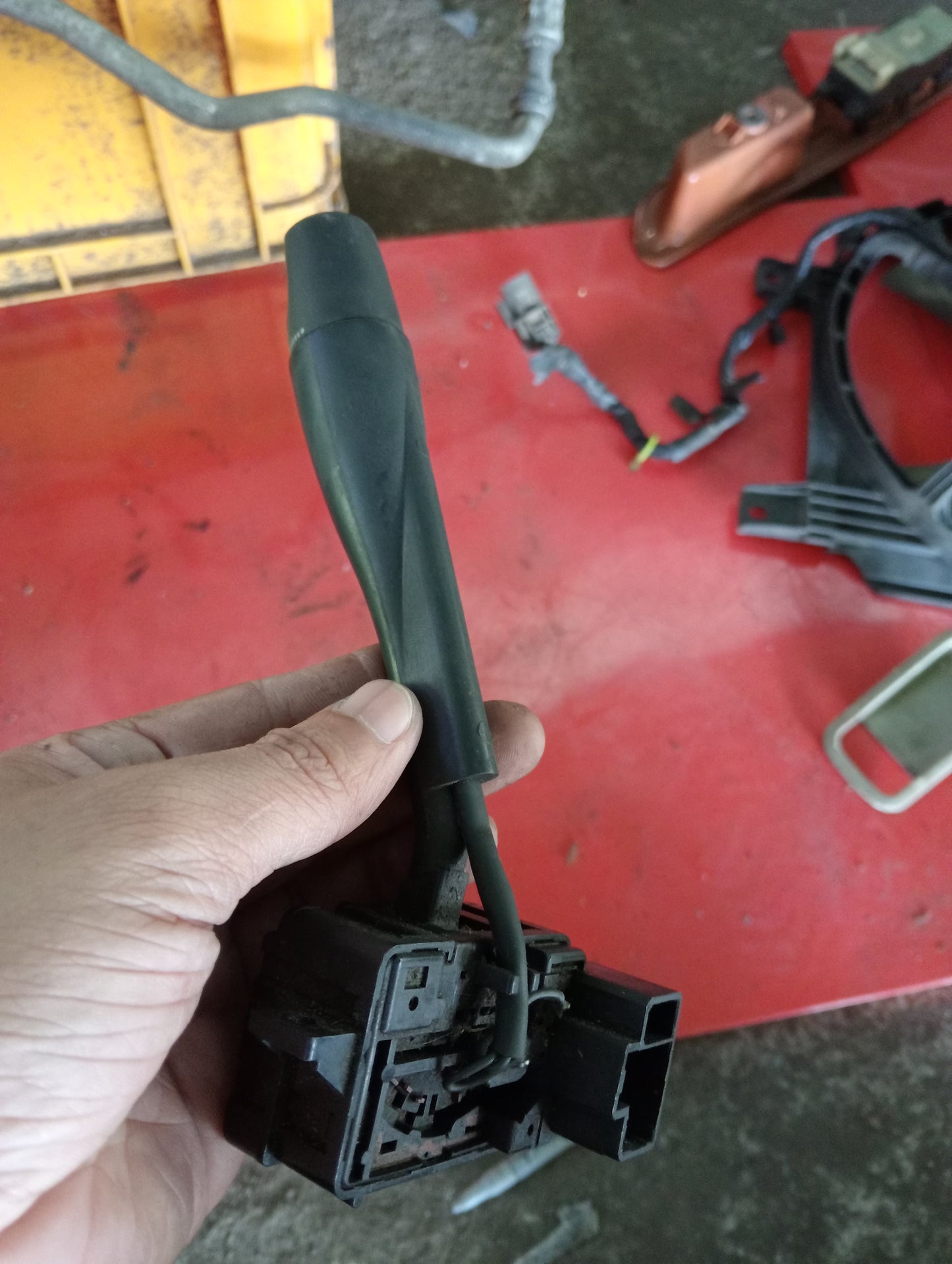 Nissan Exalta | Wiper Arm Switch