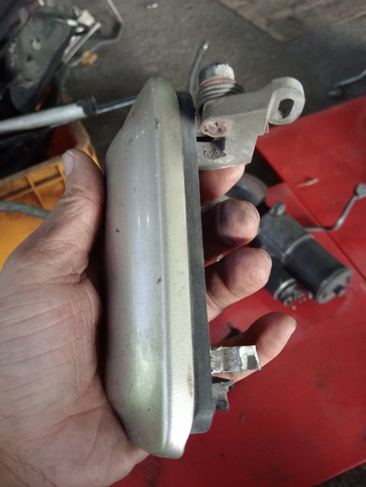 Ford Explorer | Eddie Bauer | 2005 | Outer Door Handle