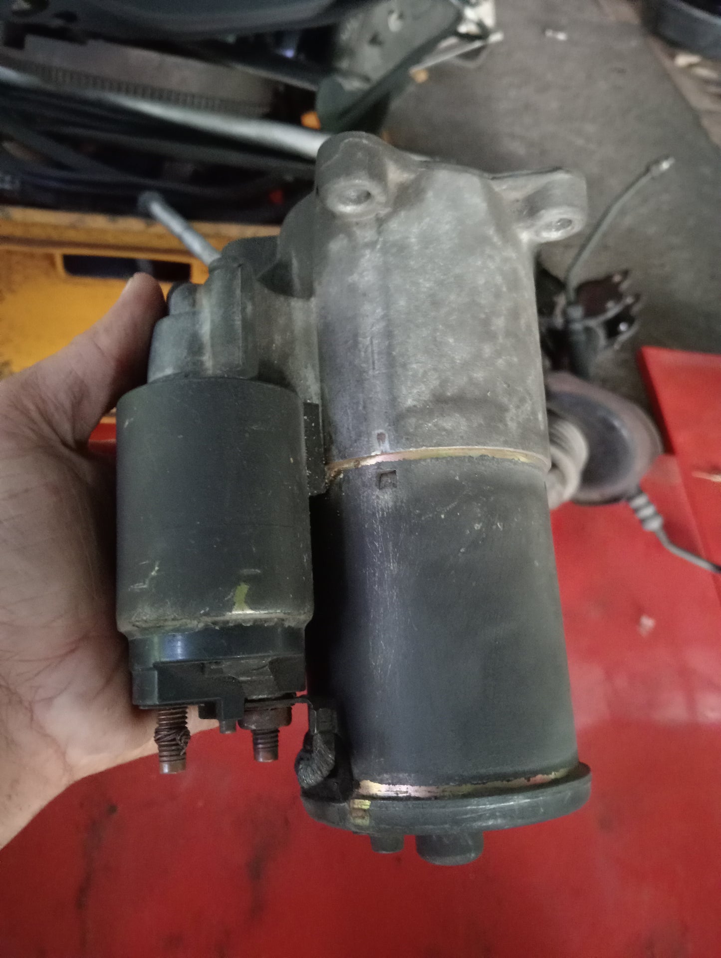 Ford Explorer | Eddie Bauer | 2005 | Starter