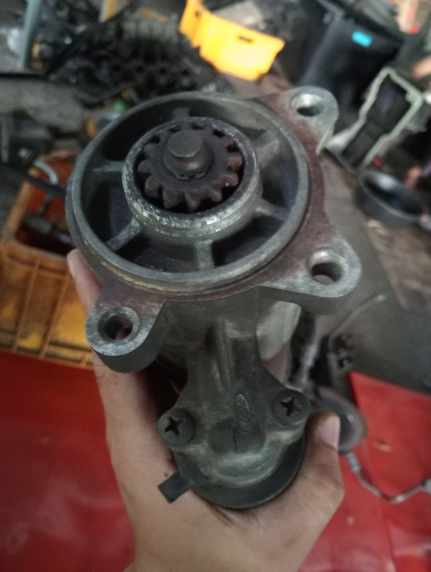 Ford Explorer | Eddie Bauer | 2005 | Starter
