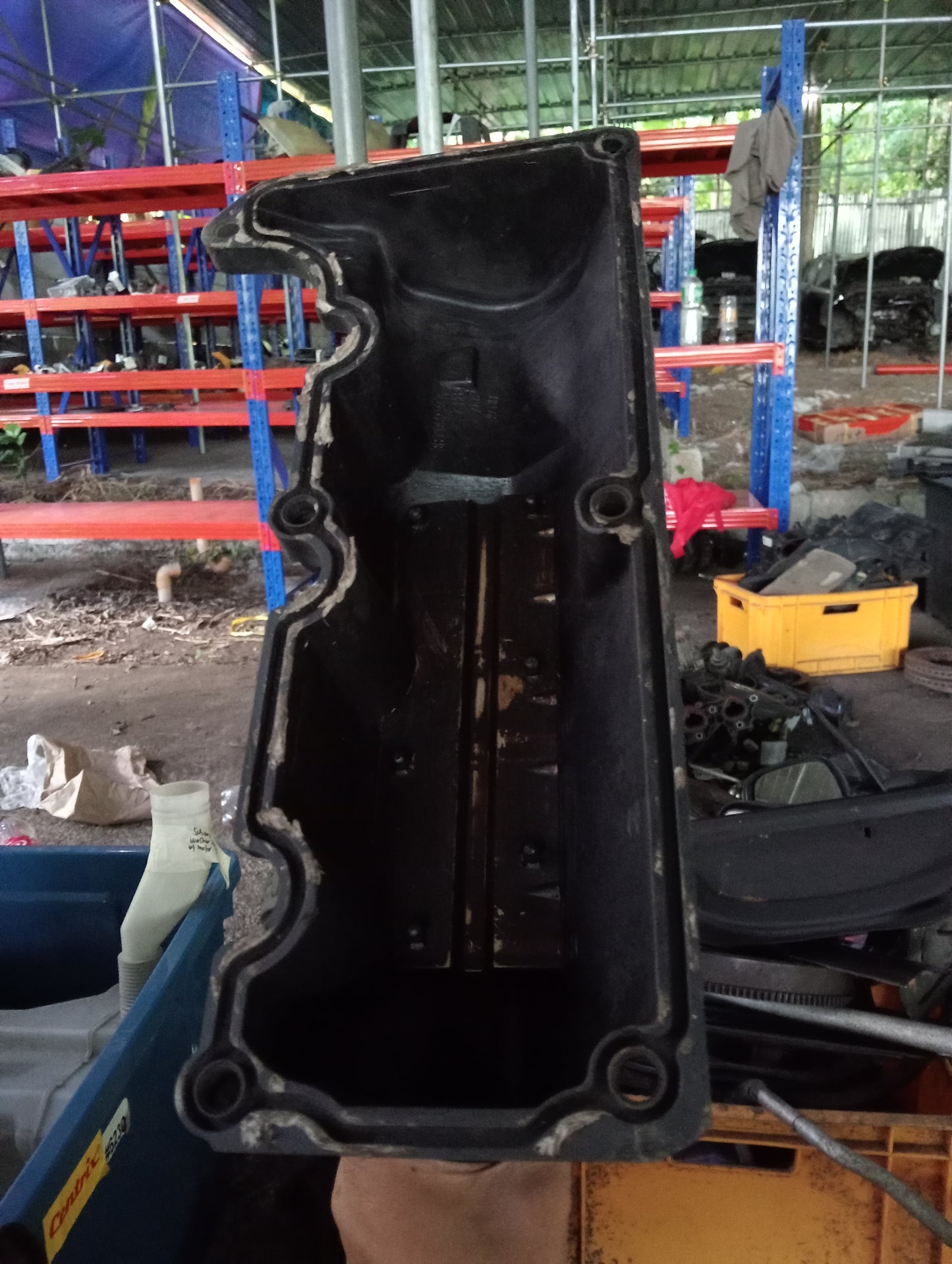 Ford Explorer | Eddie Bauer | 2005 | Valve Cover