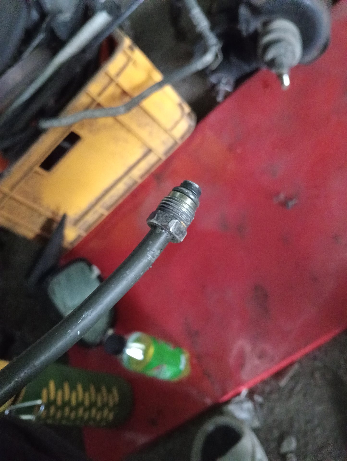 Ford Explorer | Eddie Bauer | 2005 | Compressor Hose