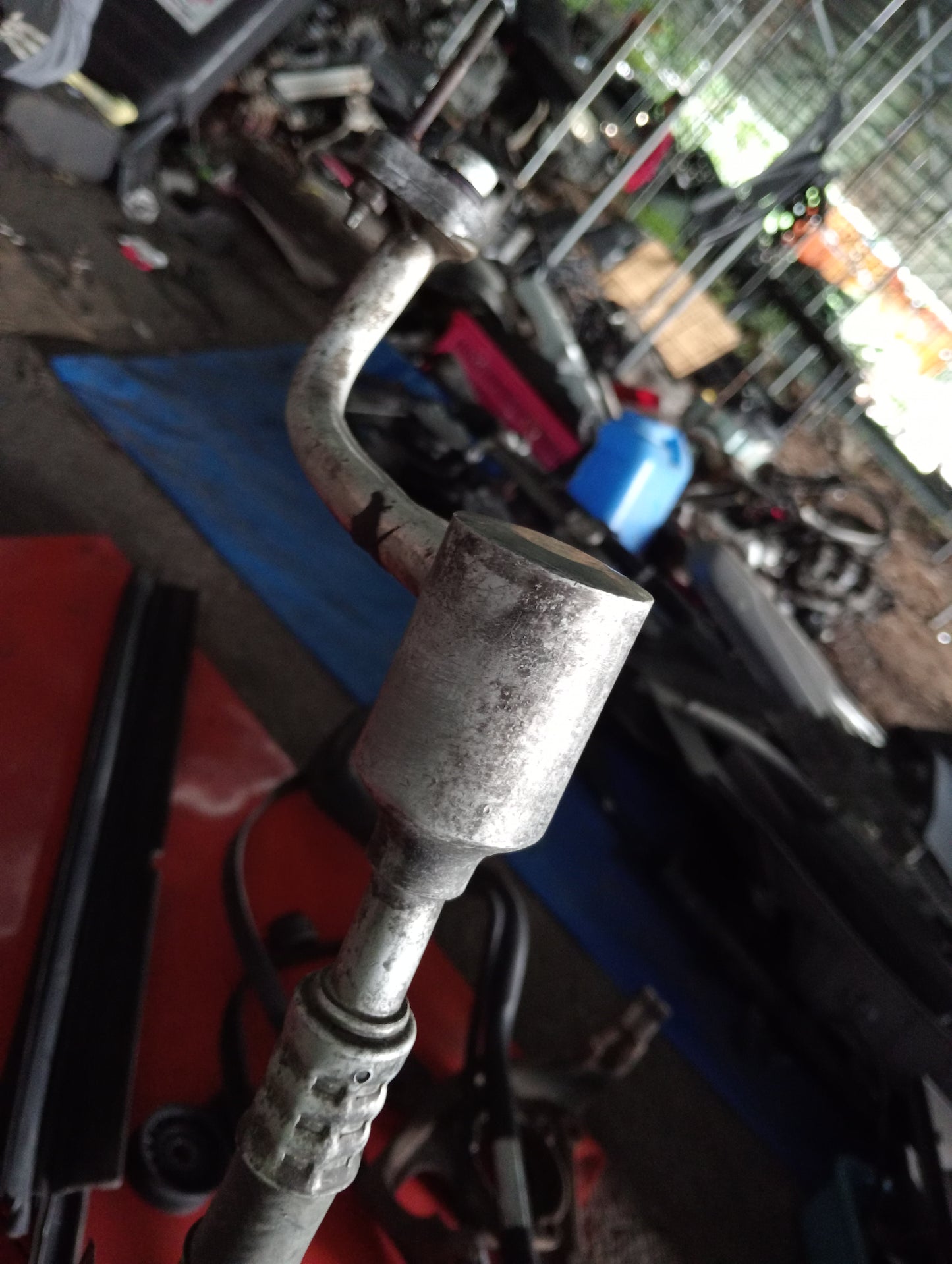 Ford Explorer | Eddie Bauer | 2005 | Aircon Hose