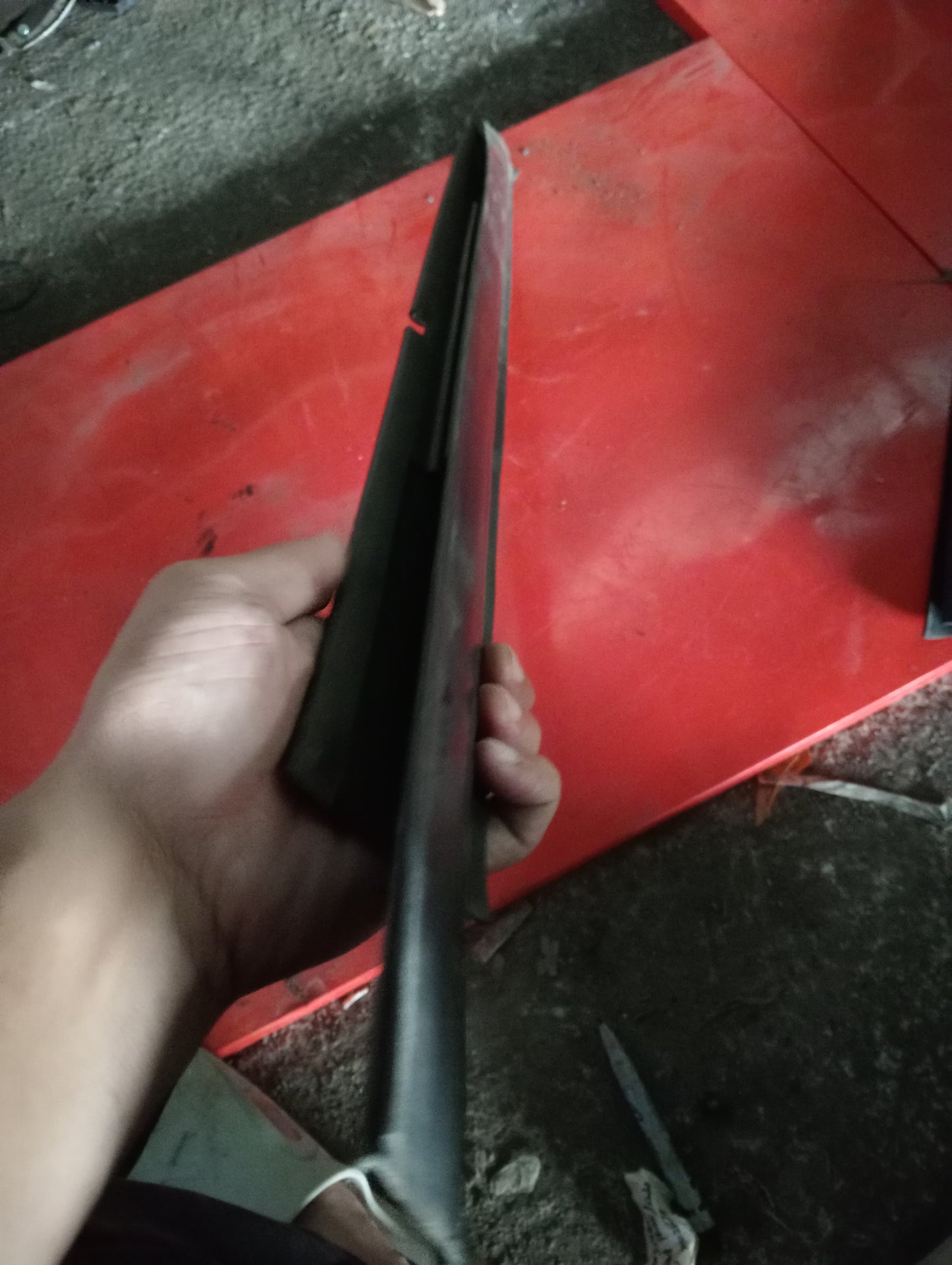Ford Explorer | Eddie Bauer | 2005 | Front Driver Side Weather Strip