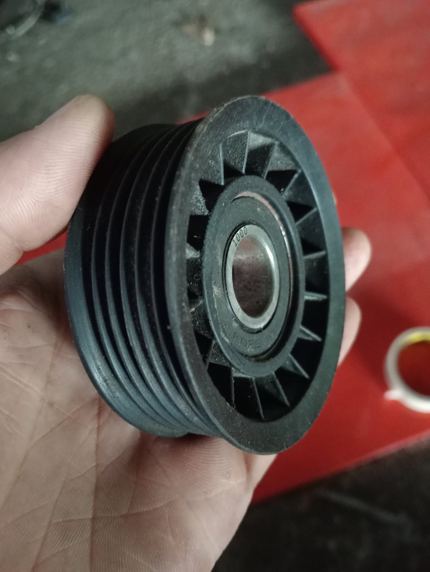 Ford Explorer | Eddie Bauer | 2005 | Belt Tensioner Pulley
