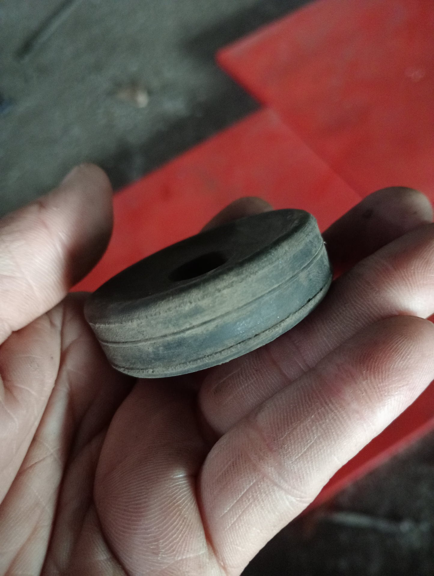 Ford Explorer | Eddie Bauer | 2005 | Bushing