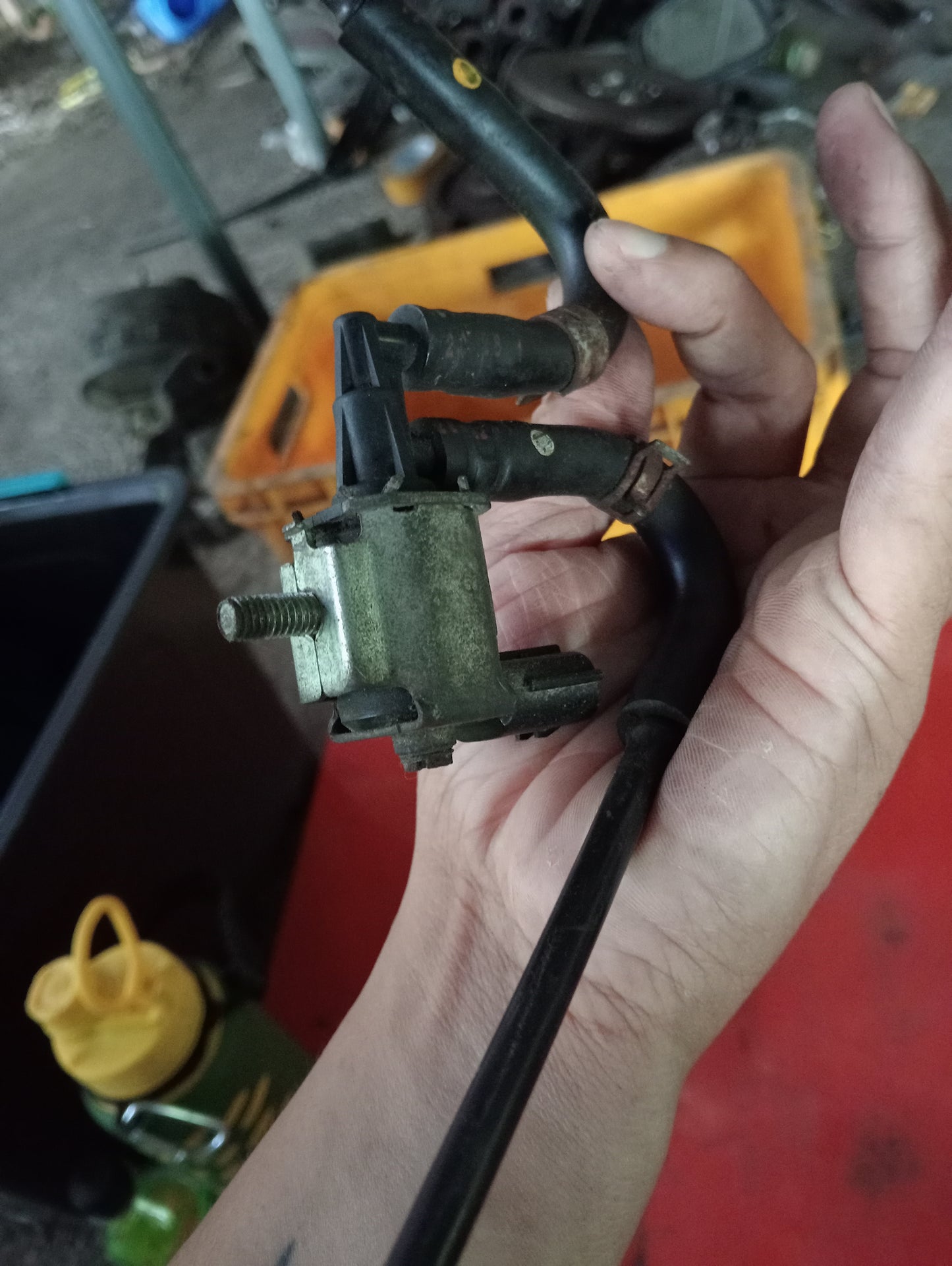 Ford Escape | 2.3 | Valve Vacuum