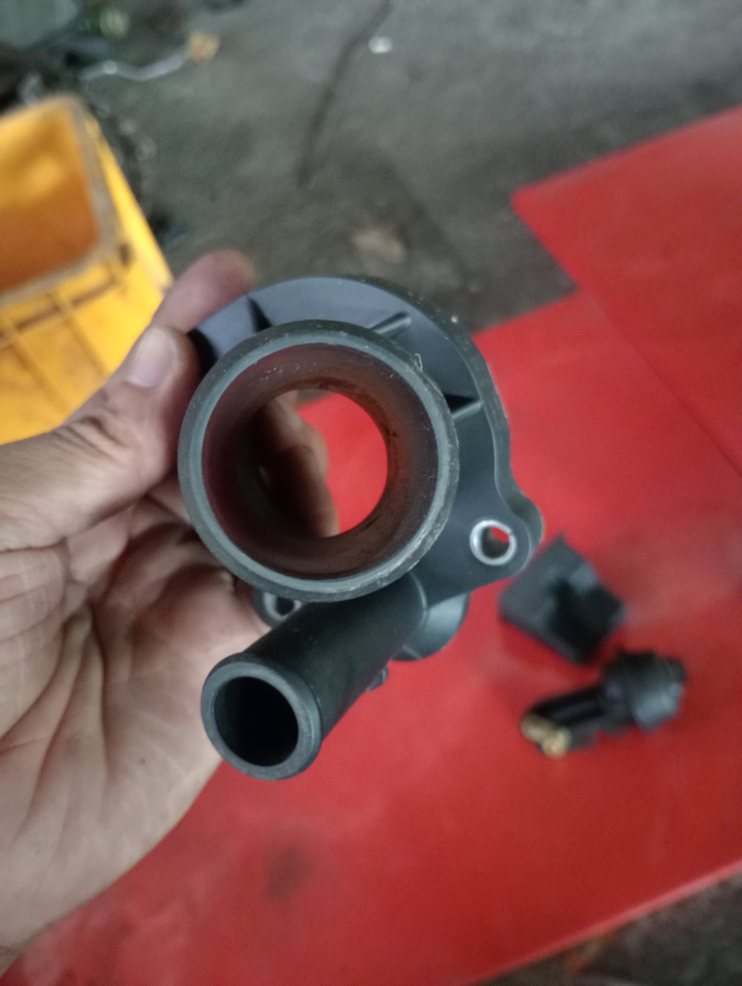 Ford Escape | 2.3 | Thermostat Housing
