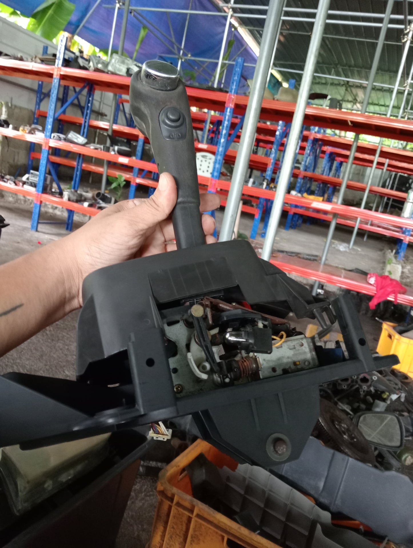 Nissan | X-Trail | Shifter Assembly