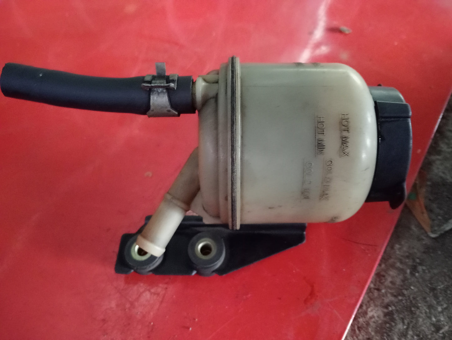 Nissan | X-Trail | Fluid Tank