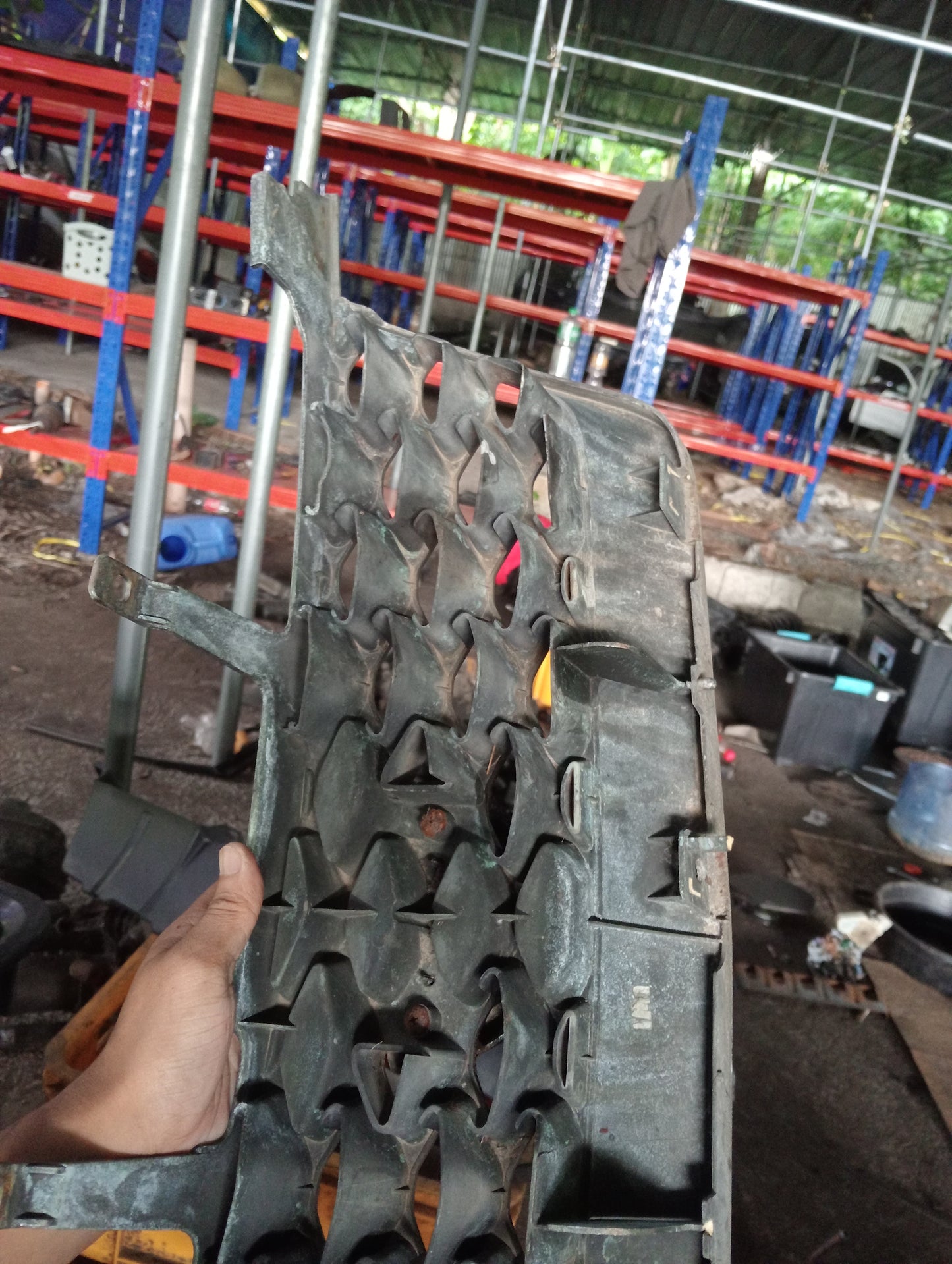 Nissan | X-Trail | Front Grill