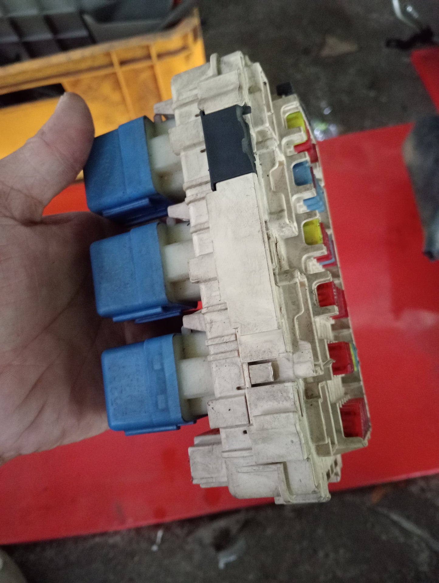 Nissan | X-Trail | Fuse Box Dashboard
