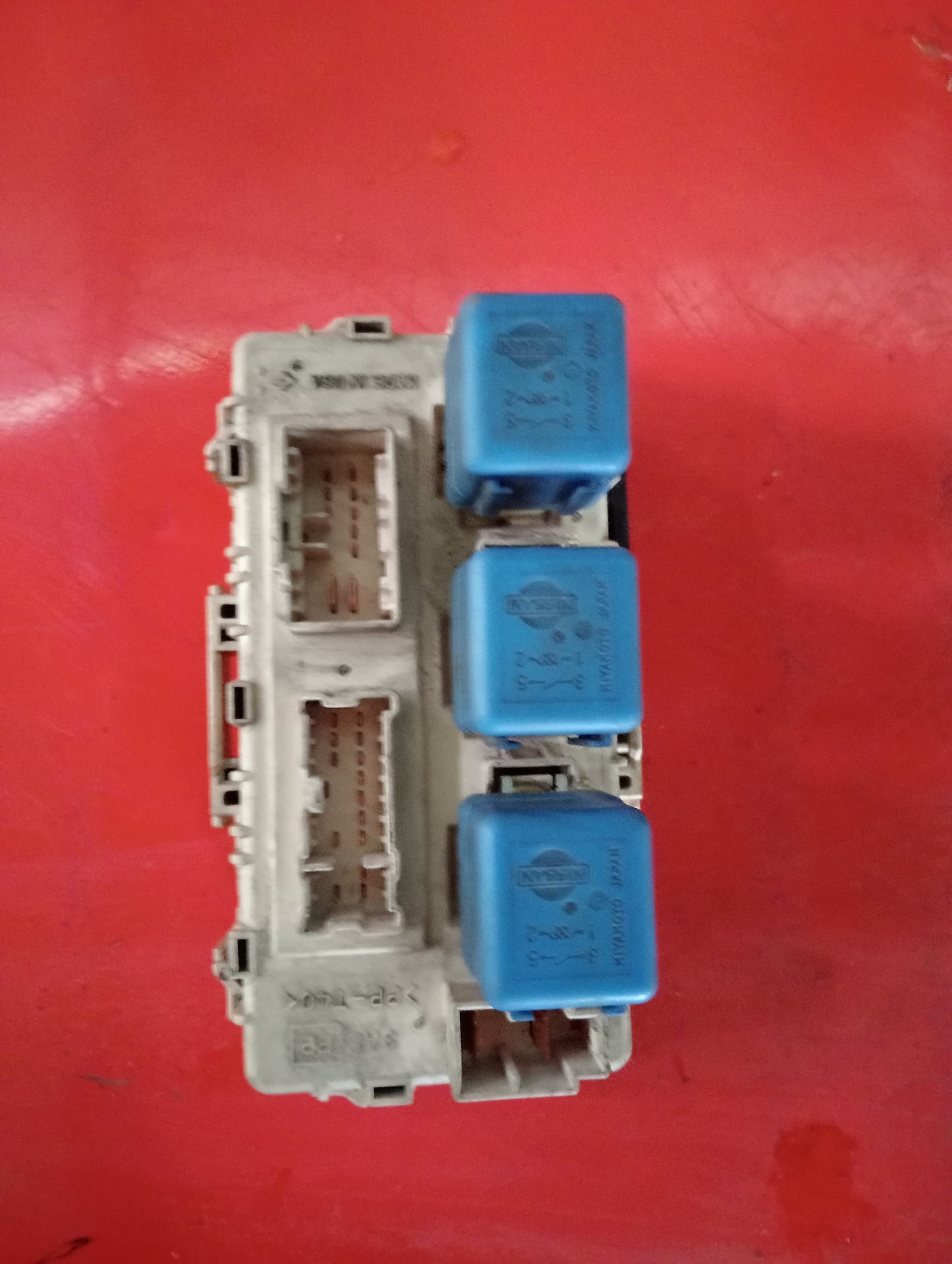 Nissan | X-Trail | Fuse Box Dashboard