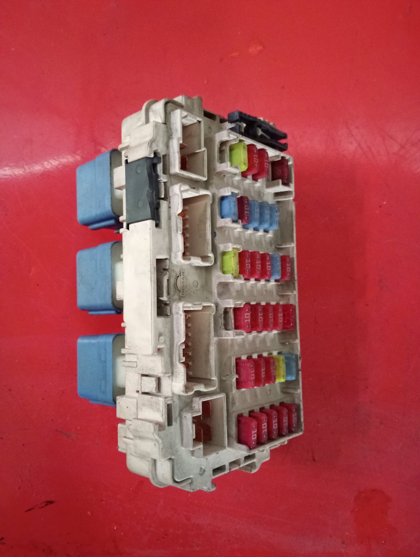 Nissan | X-Trail | Fuse Box Dashboard
