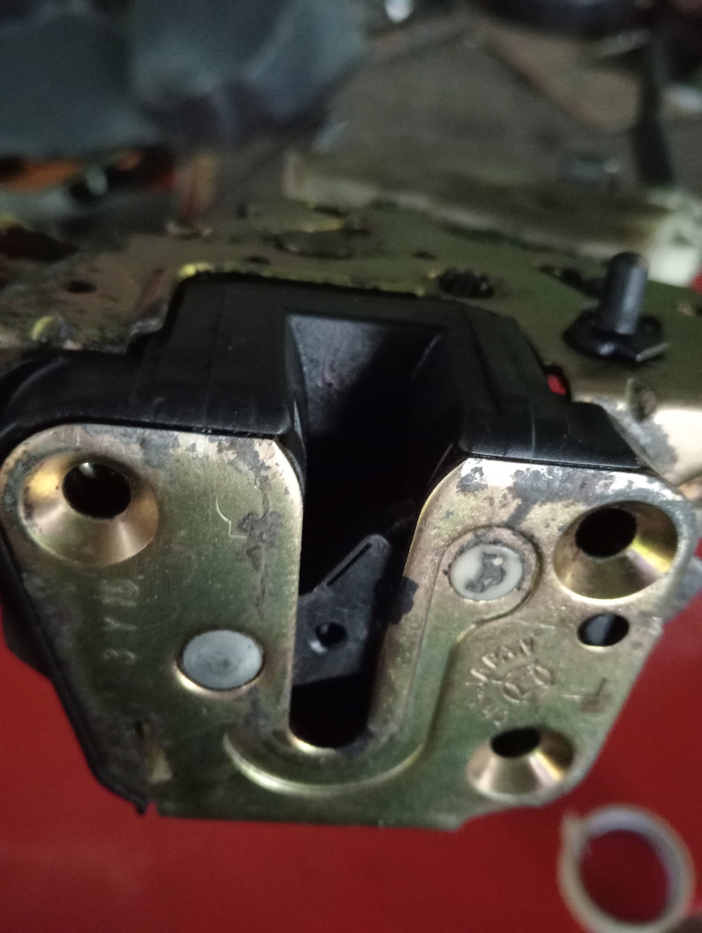 Nissan | X-Trail | Driver Side Door Actuator Lock
