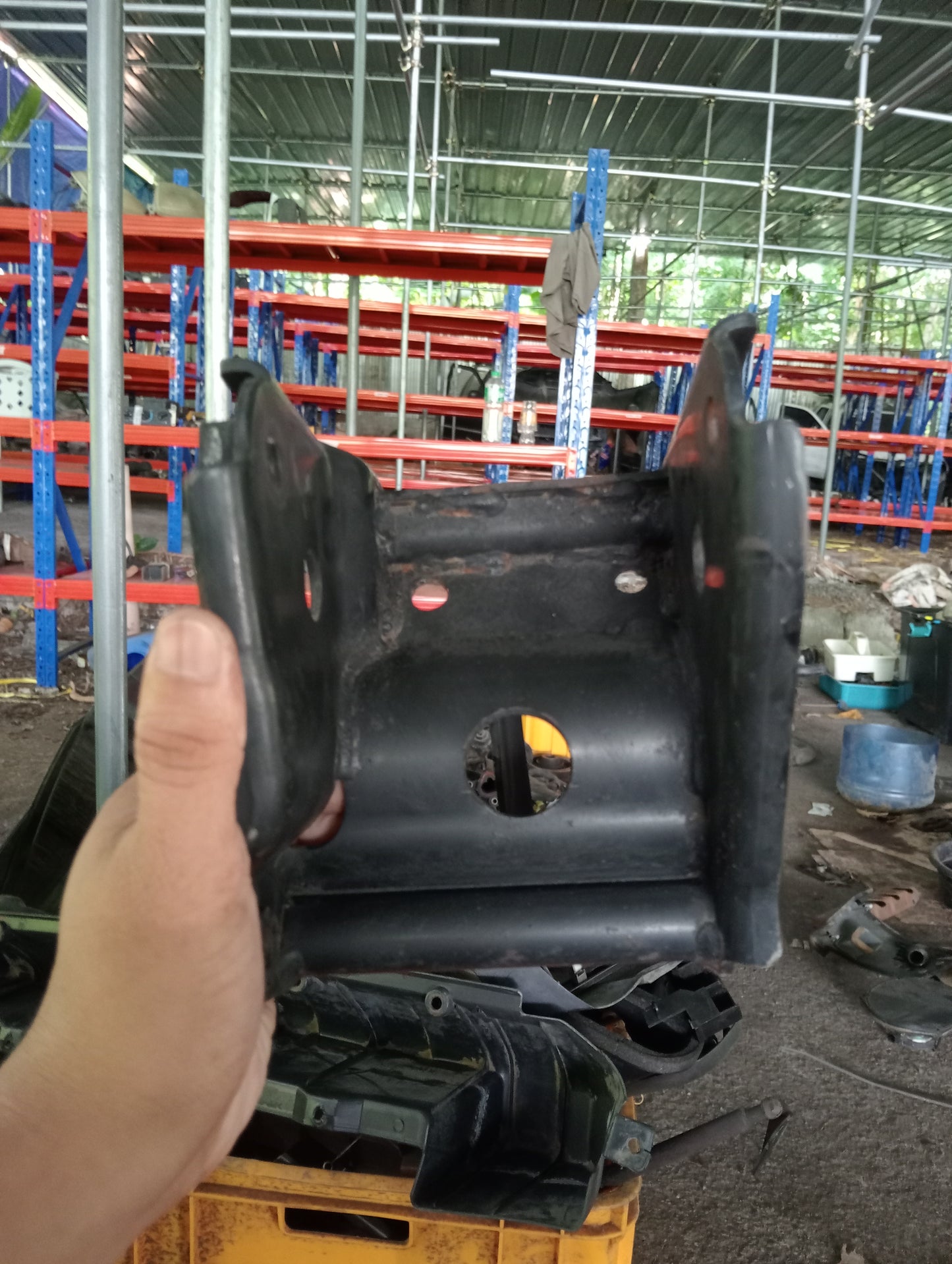 Nissan | X-Trail | Engine Support Bracket