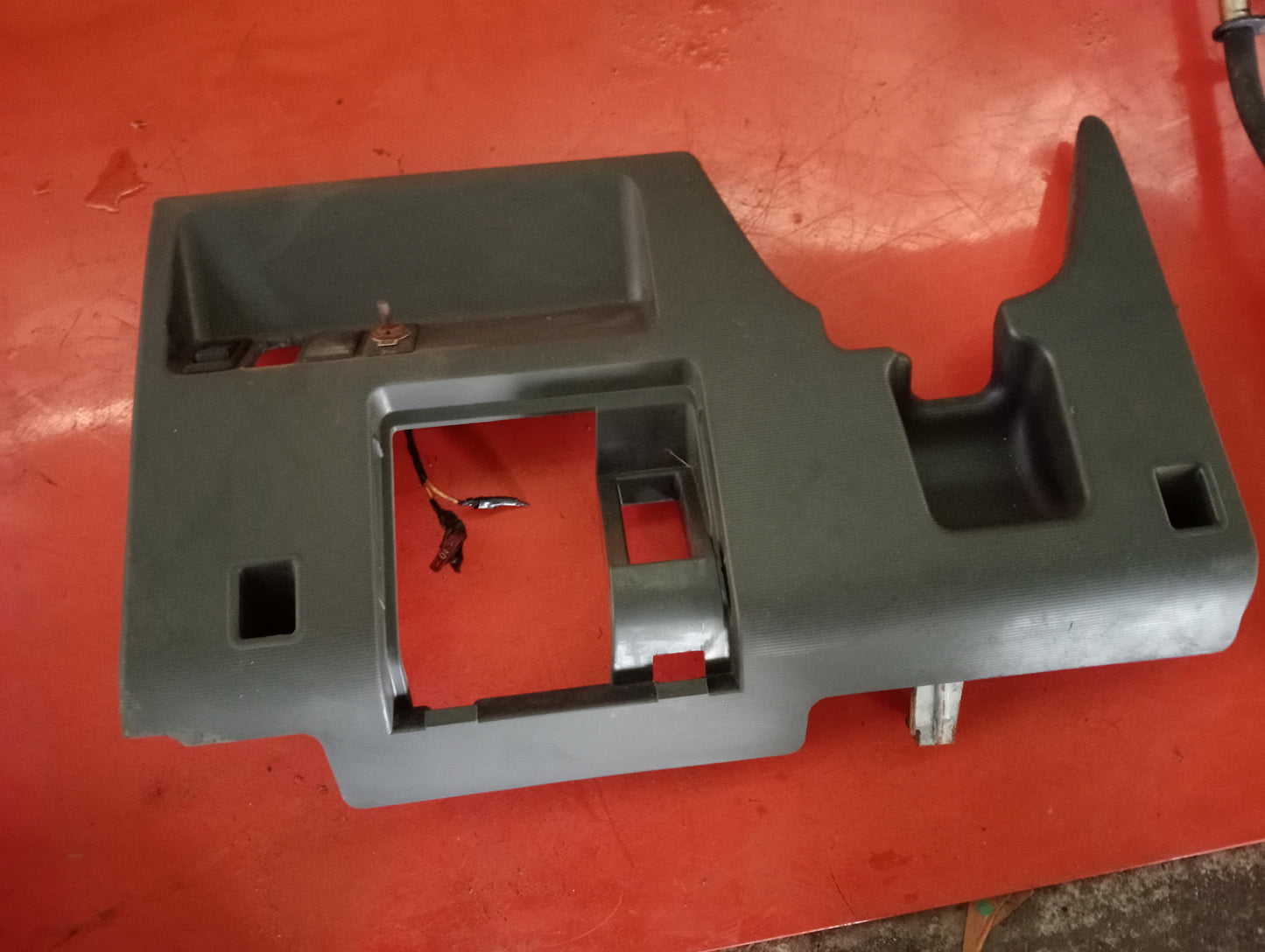 Nissan | X-Trail | Lower Driver Side Dashboard Cover