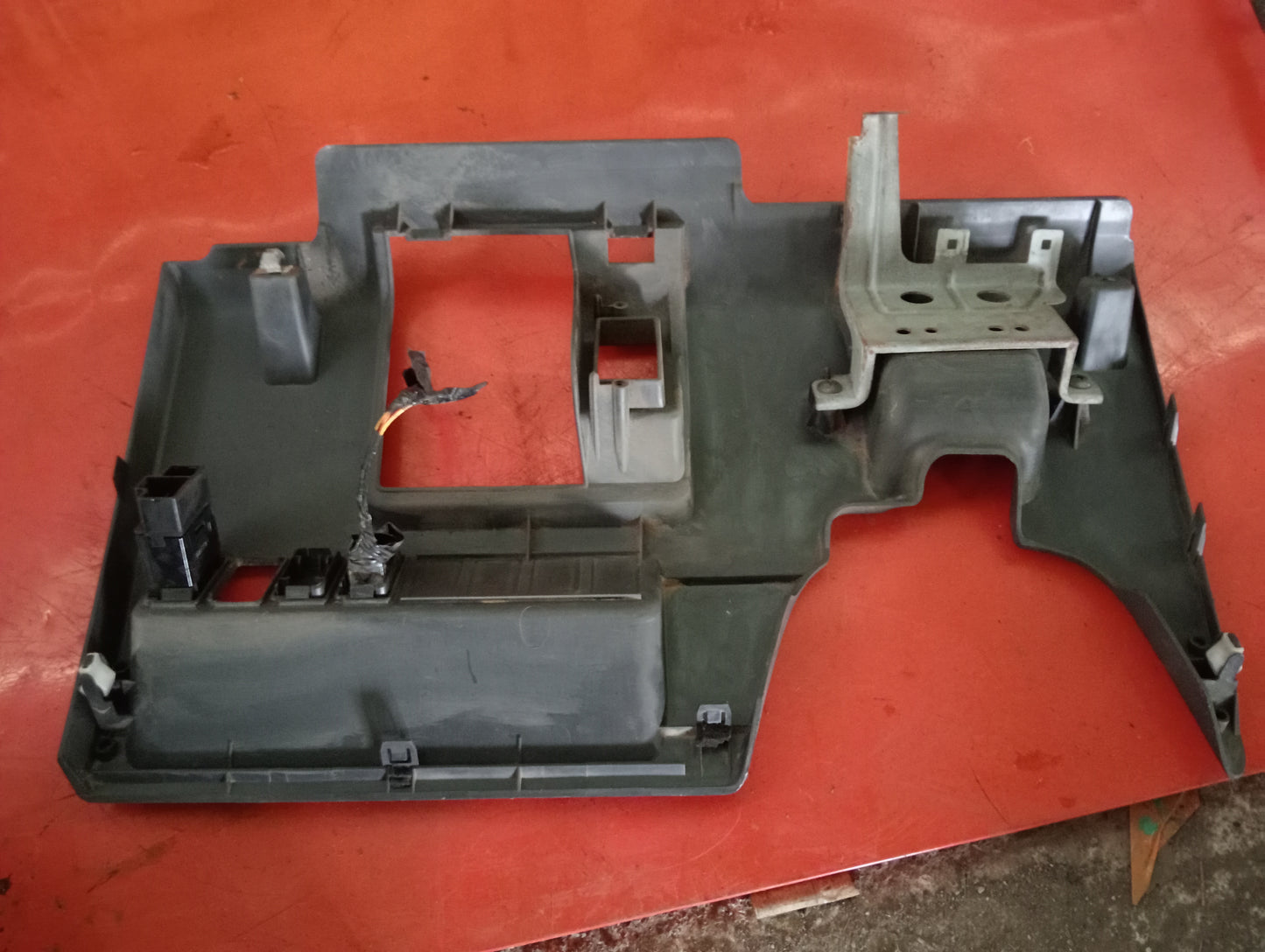 Nissan | X-Trail | Lower Driver Side Dashboard Cover