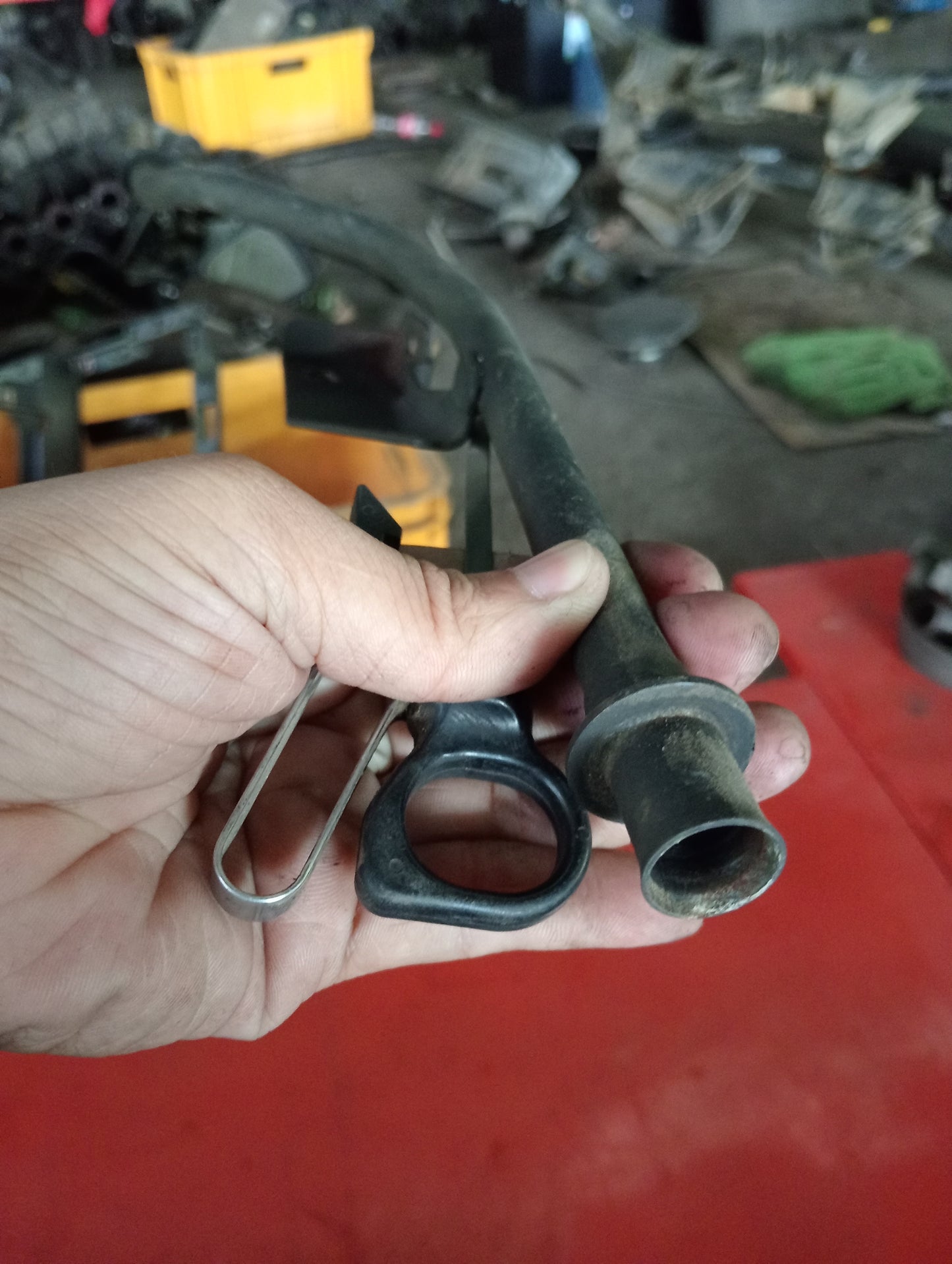 Nissan | X-Trail | Engine Dipstick