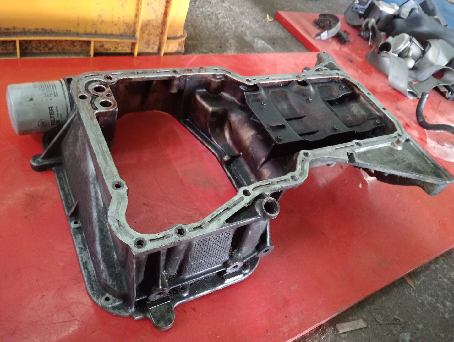 Nissan | X-Trail | Upper Oil Pan
