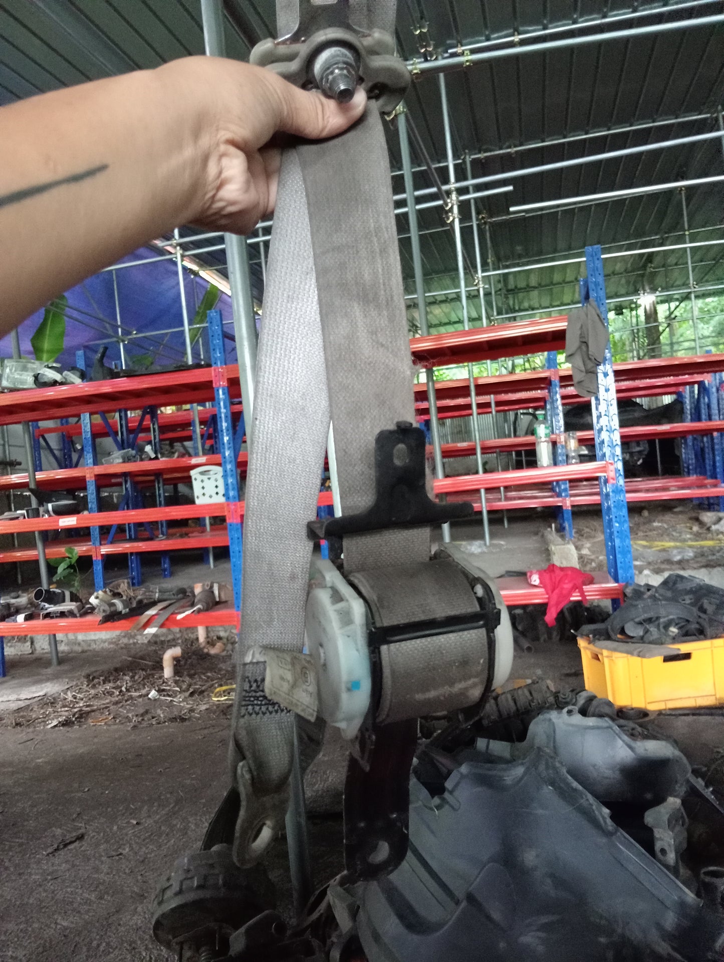 Nissan | X-Trail | Rear Driver Side Seat Belt