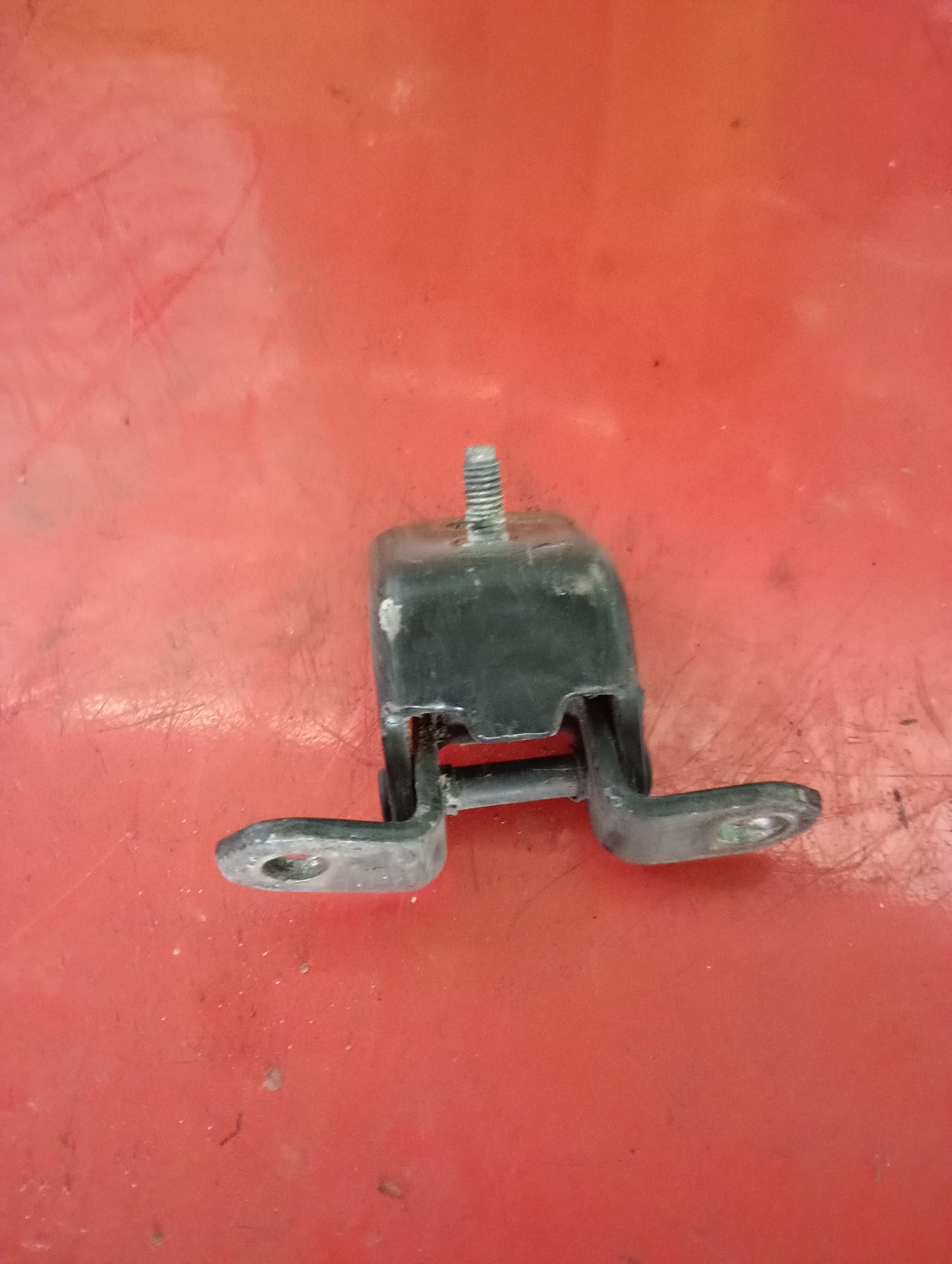 Nissan | X-Trail | Door Hinge