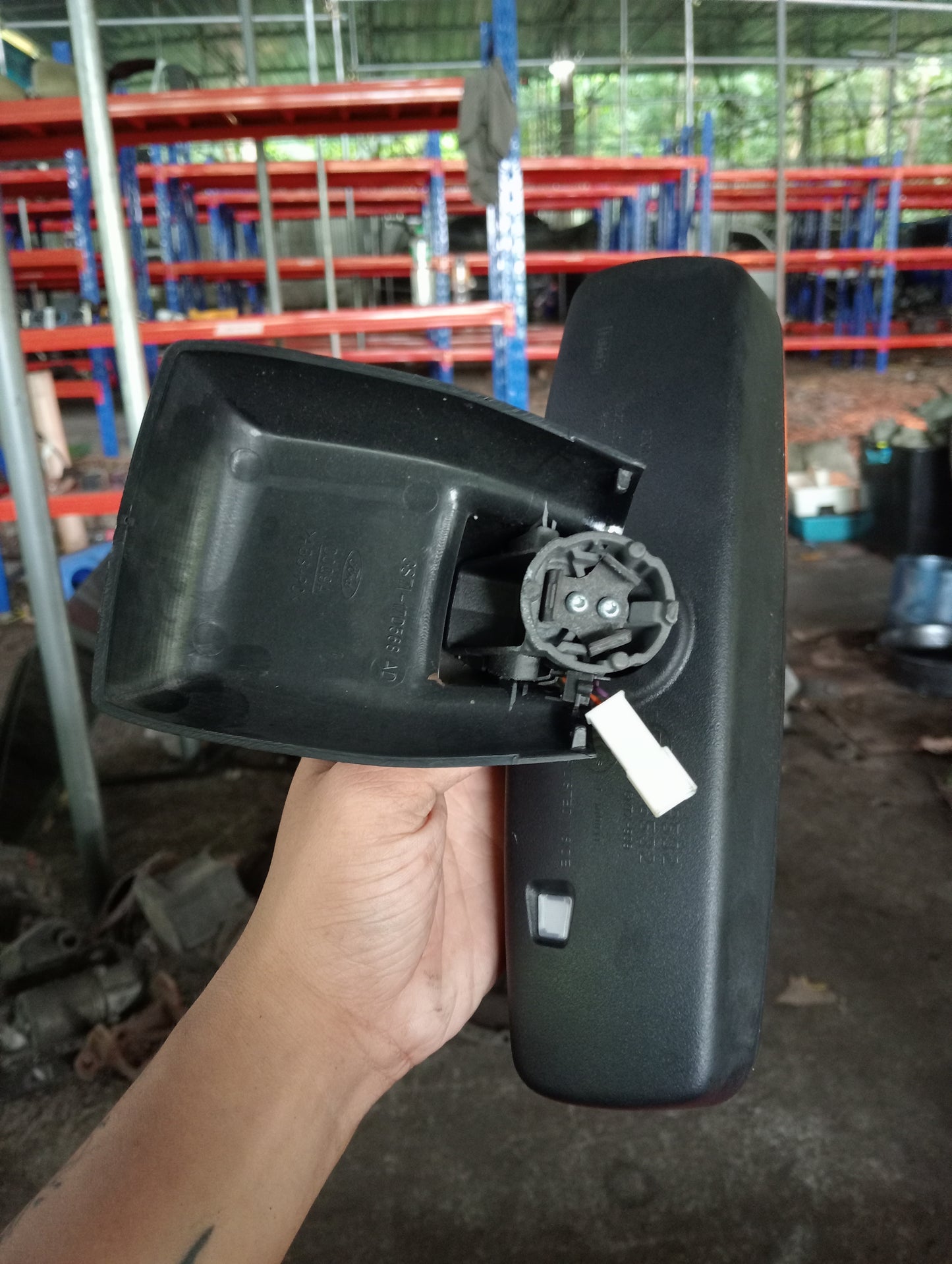 Ford Ecosport | Titanium | Rear View Mirror