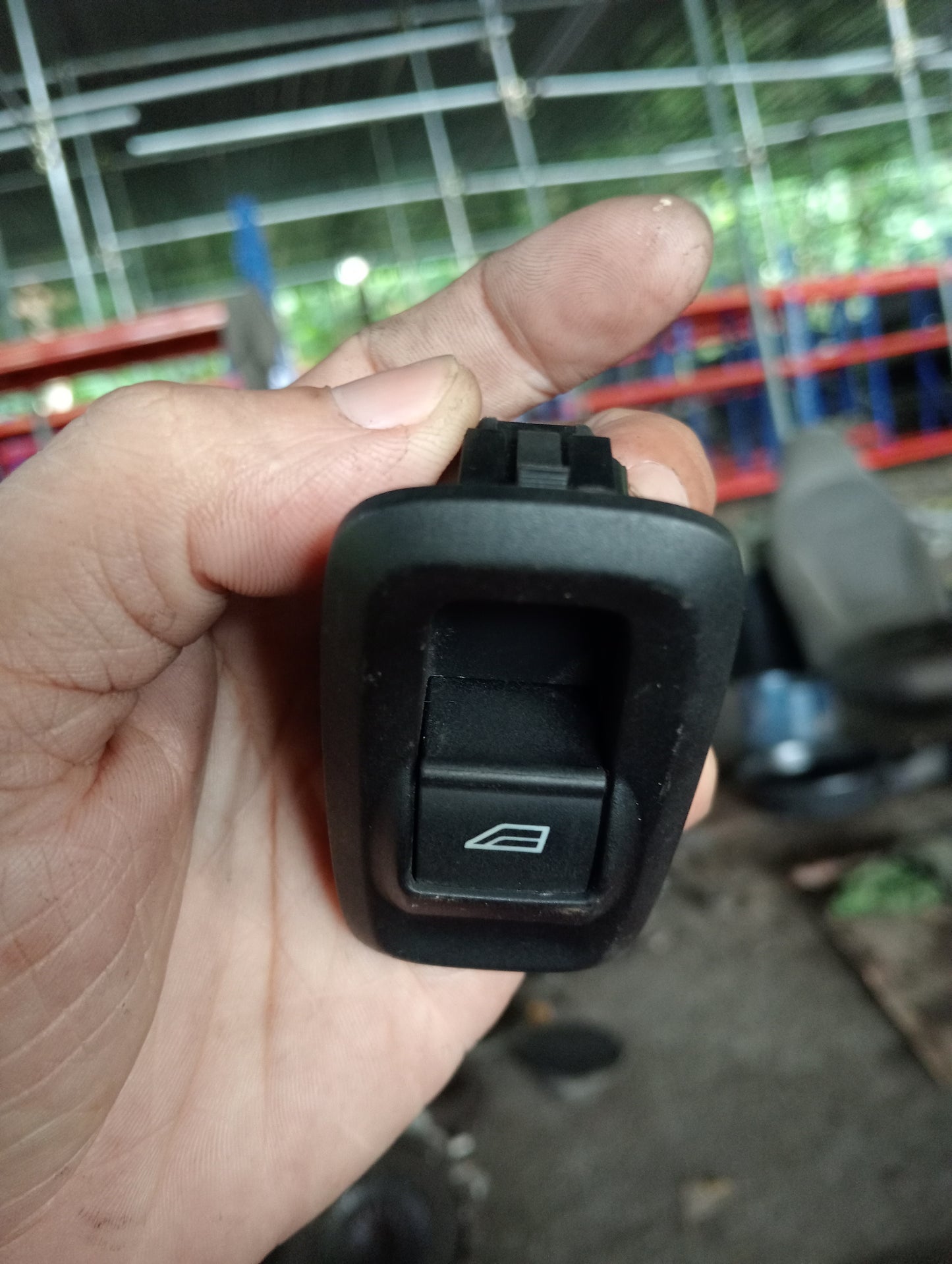 Ford Ecosport | Titanium | Power Window Switch