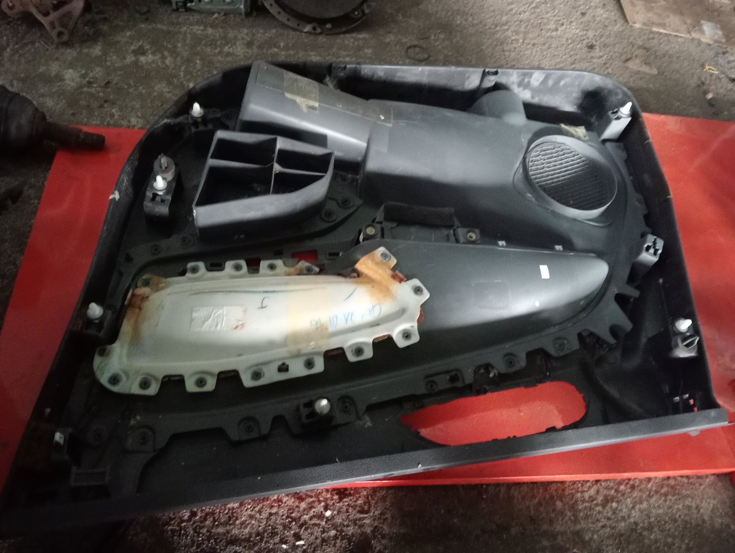 Ford Ecosport | Titanium | Front Driver Side Door Sidings