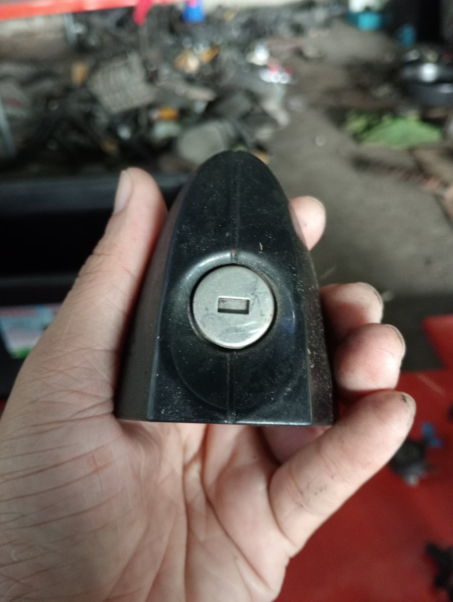 Ford Ecosport | Titanium | Door Handle Key Hole